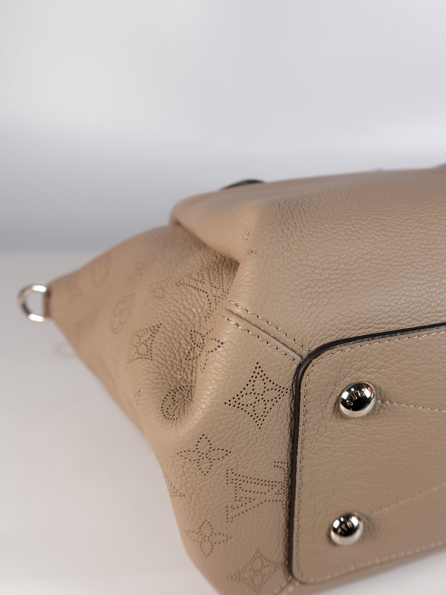 Haumea Shoulder Bag in Galet Mahina Leather (Date code: AH3188) | Purse Maison Luxury Bags Shop