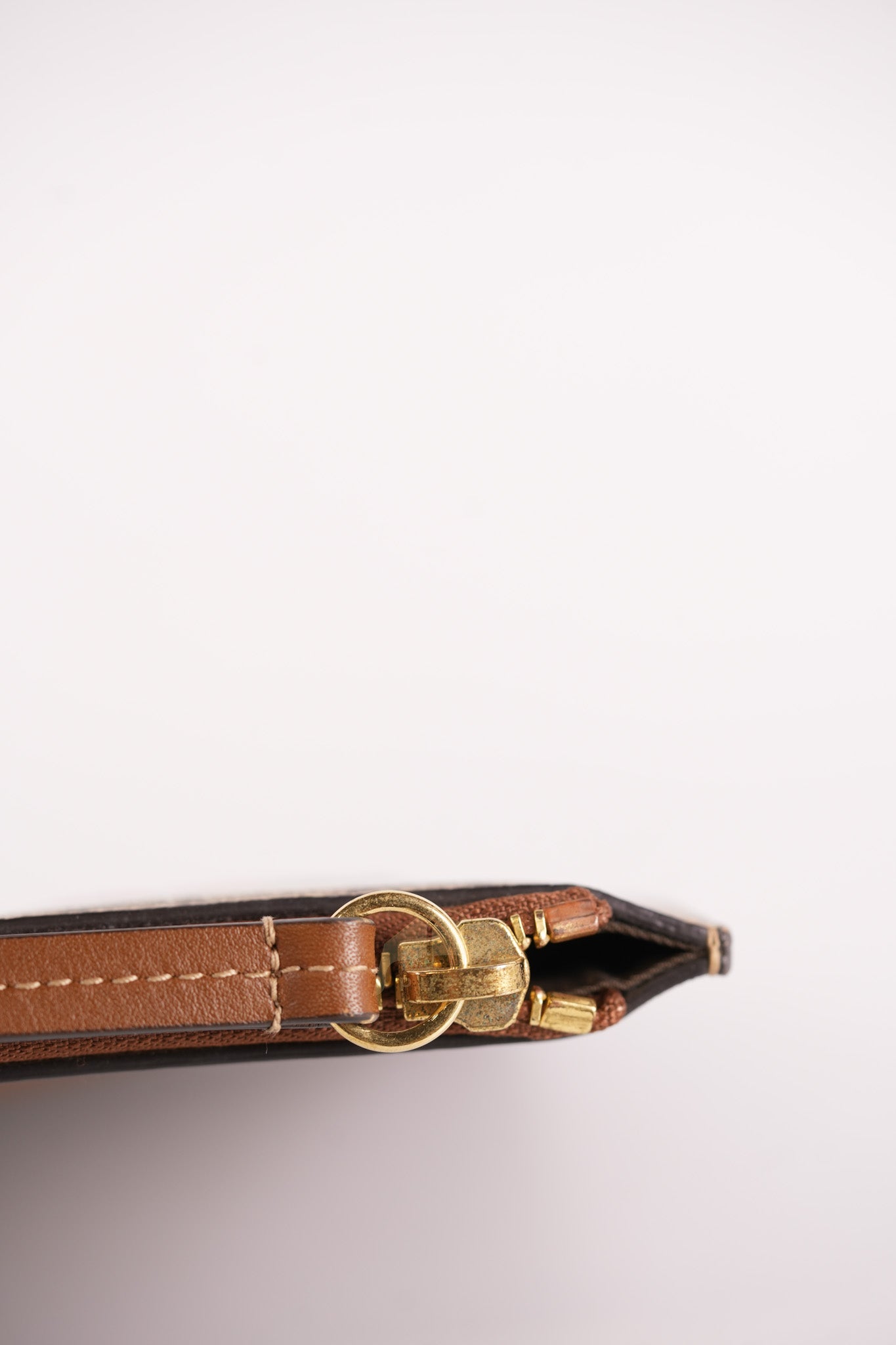 Heart Patch Pouch in GG Supreme Canvas | Purse Maison Luxury Bags Shop