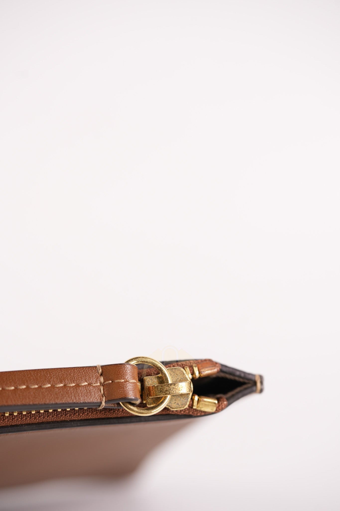 Heart Patch Pouch in GG Supreme Canvas | Purse Maison Luxury Bags Shop