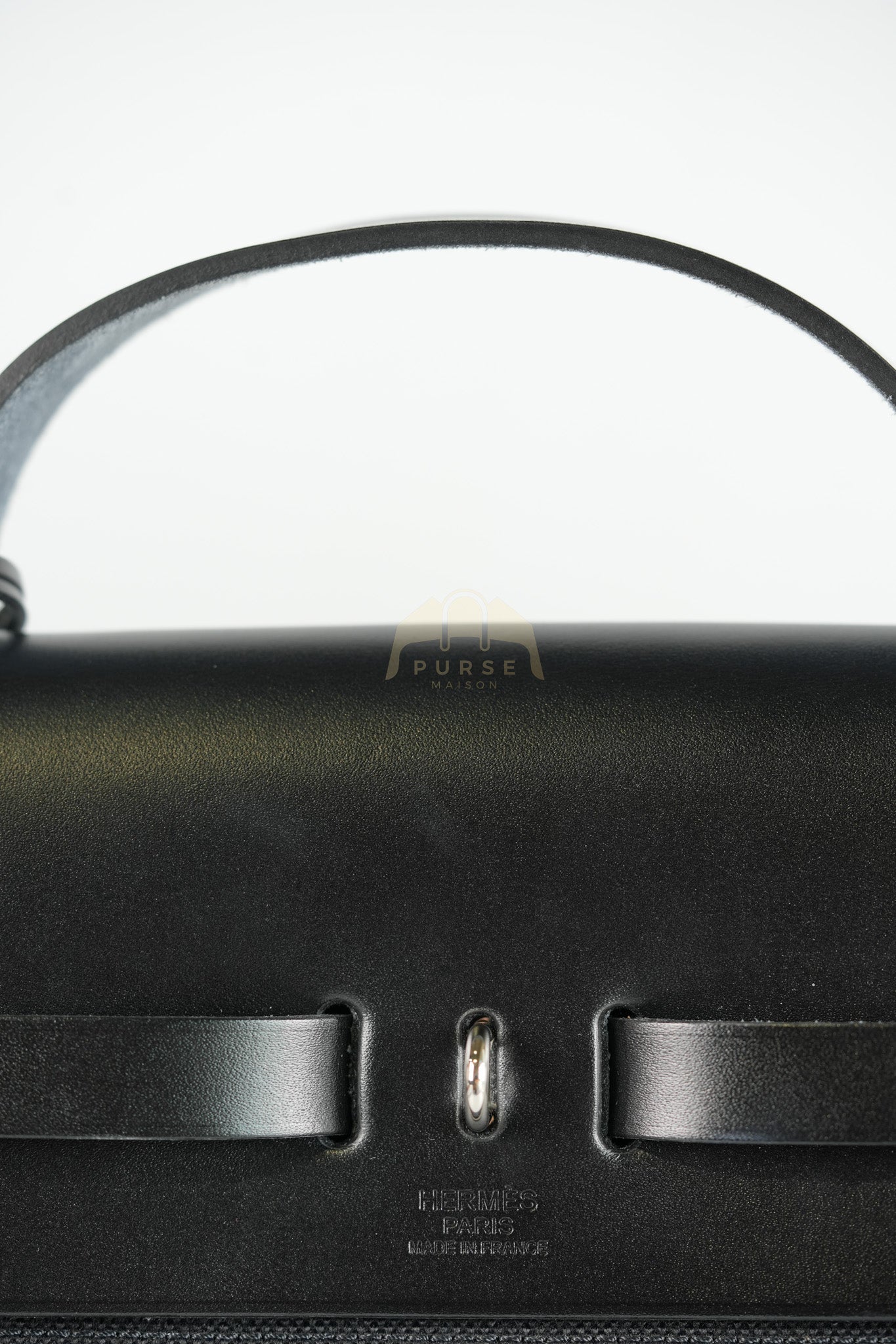 Herbag Messenger 39 in Black Military Toile Vache Hunter & Palladium Hardware Stamp K(2025) | Purse Maison Luxury Bags Shop