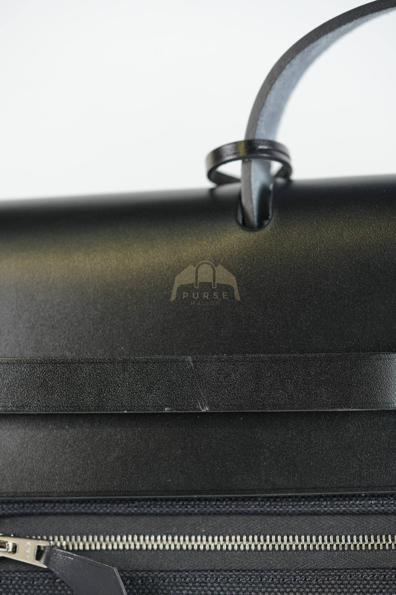 Herbag Messenger 39 in Black Military Toile Vache Hunter & Palladium Hardware Stamp K(2025) | Purse Maison Luxury Bags Shop