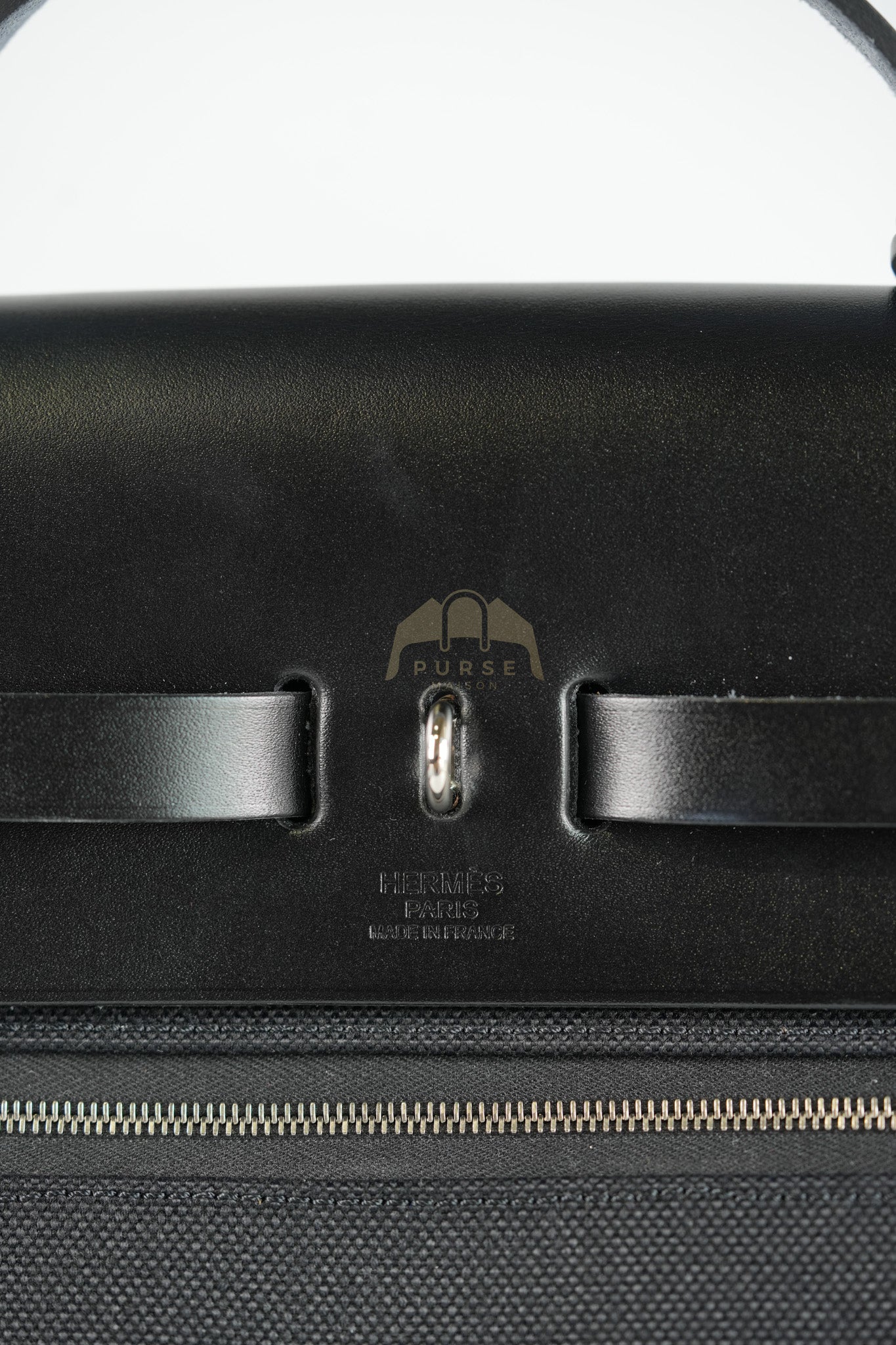 Herbag Messenger 39 in Black Military Toile Vache Hunter & Palladium Hardware Stamp K(2025) | Purse Maison Luxury Bags Shop