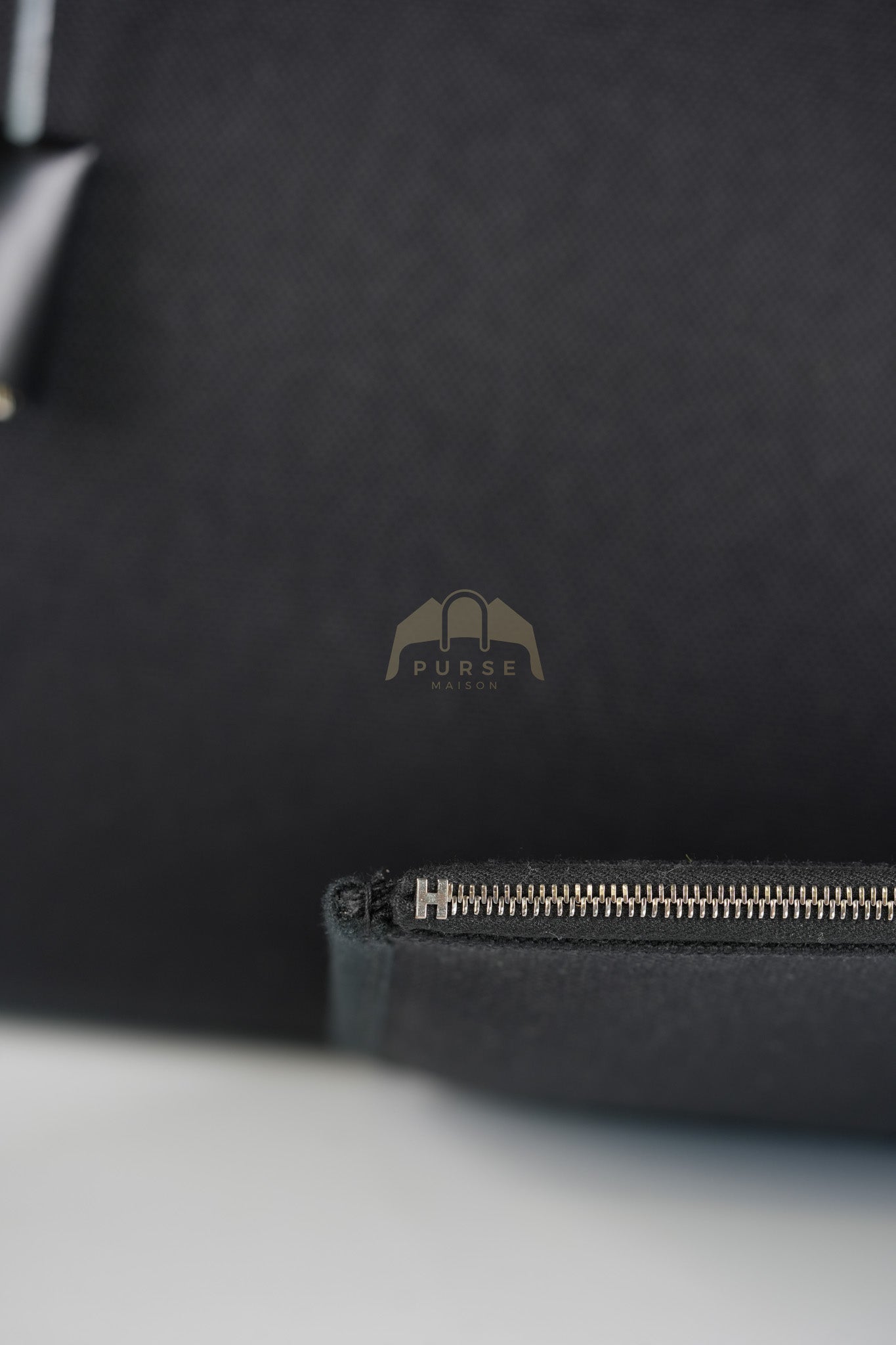 Herbag Messenger 39 in Black Military Toile Vache Hunter & Palladium Hardware Stamp K(2025) | Purse Maison Luxury Bags Shop