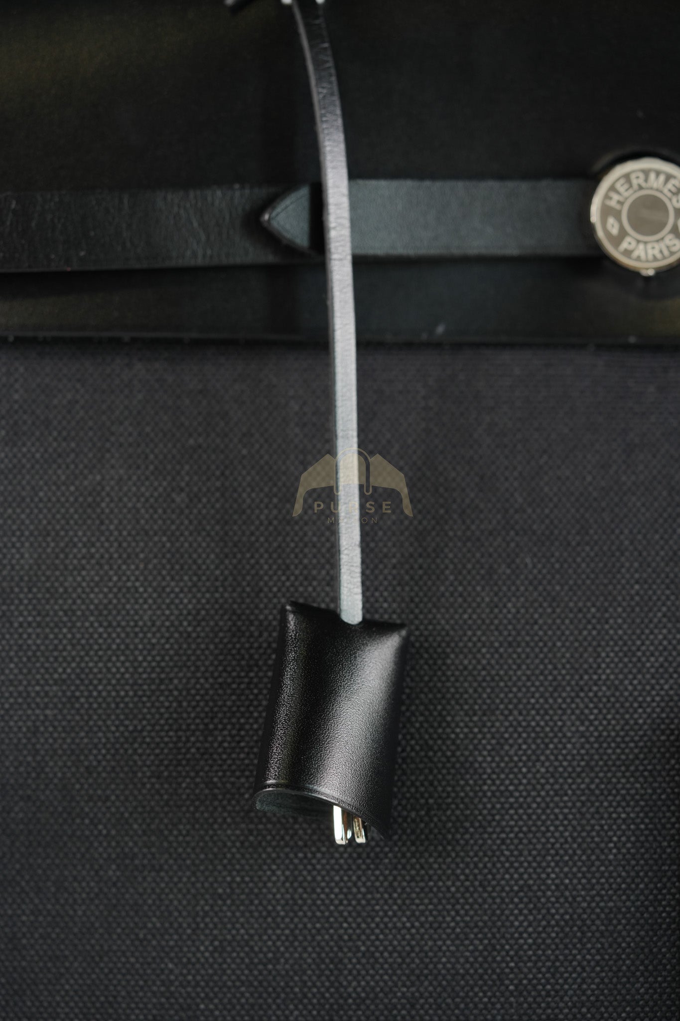 Herbag Messenger 39 in Black Military Toile Vache Hunter & Palladium Hardware Stamp K(2025) | Purse Maison Luxury Bags Shop