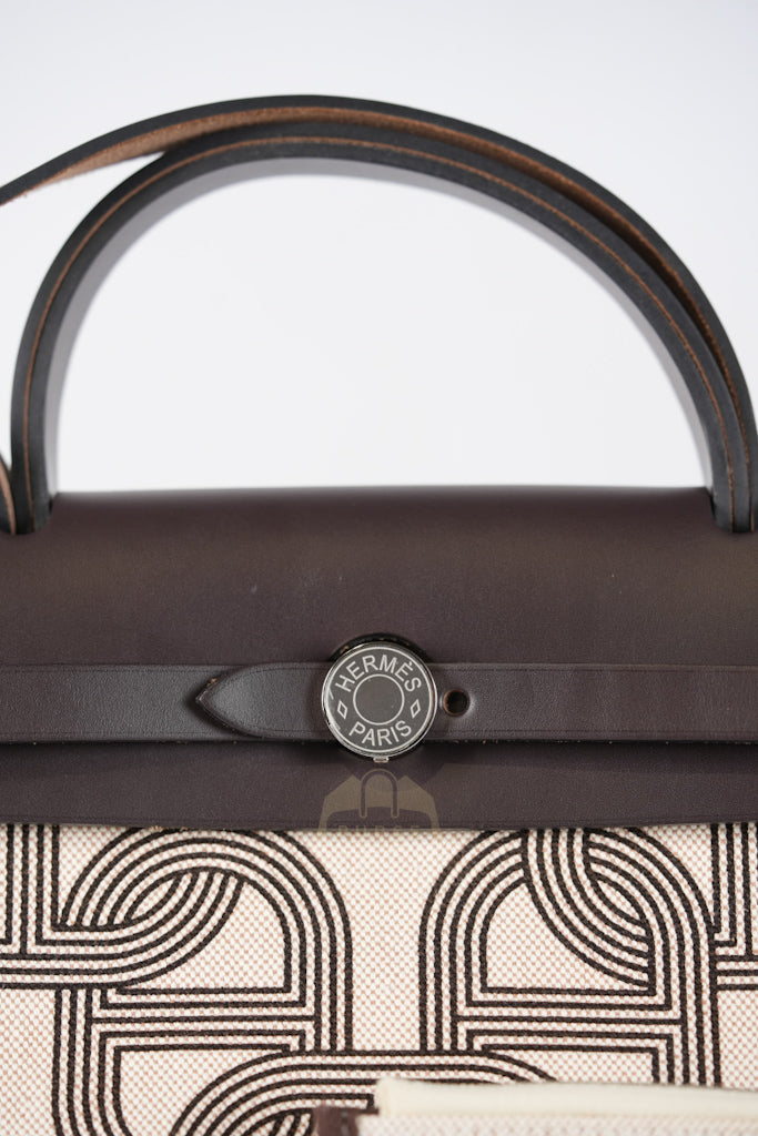 Herbag Zip 31 Chaine d'Ancre Canvas Ebene in Palladium Hardware Stamp U (2022) | Purse Maison Luxury Bags Shop