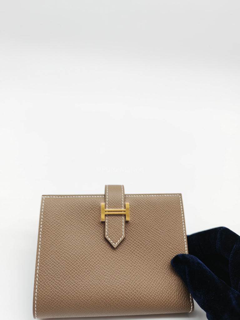 Bearn Bifold in Etoupe Epsom Leather and Gold Hardware Stamp K (2025) | Purse Maison Luxury Bags Shop