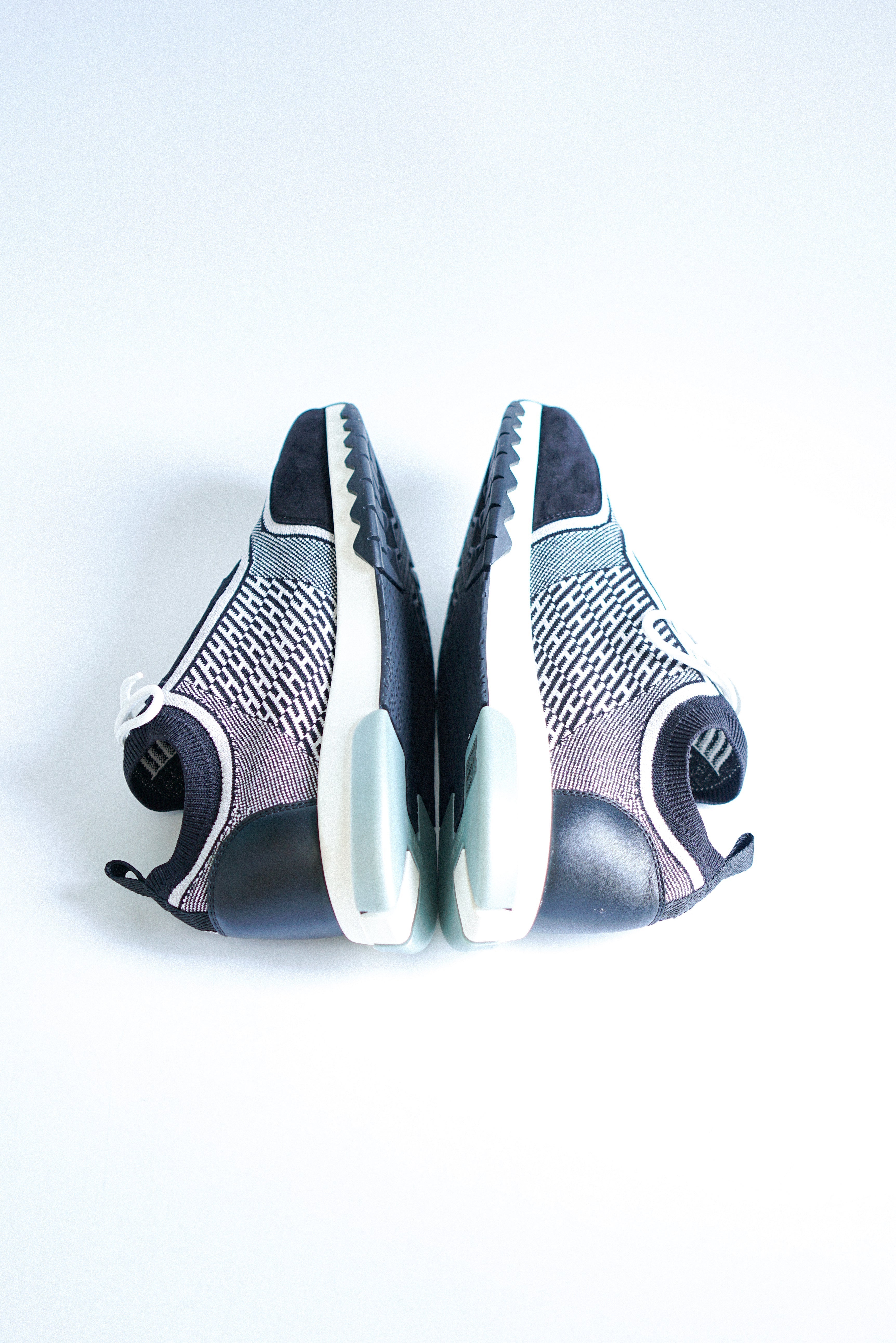 Hermes Fabric and Suede Addict Women’s Low Sneakers (Black/White) Size 40 EUR, 26.5cm