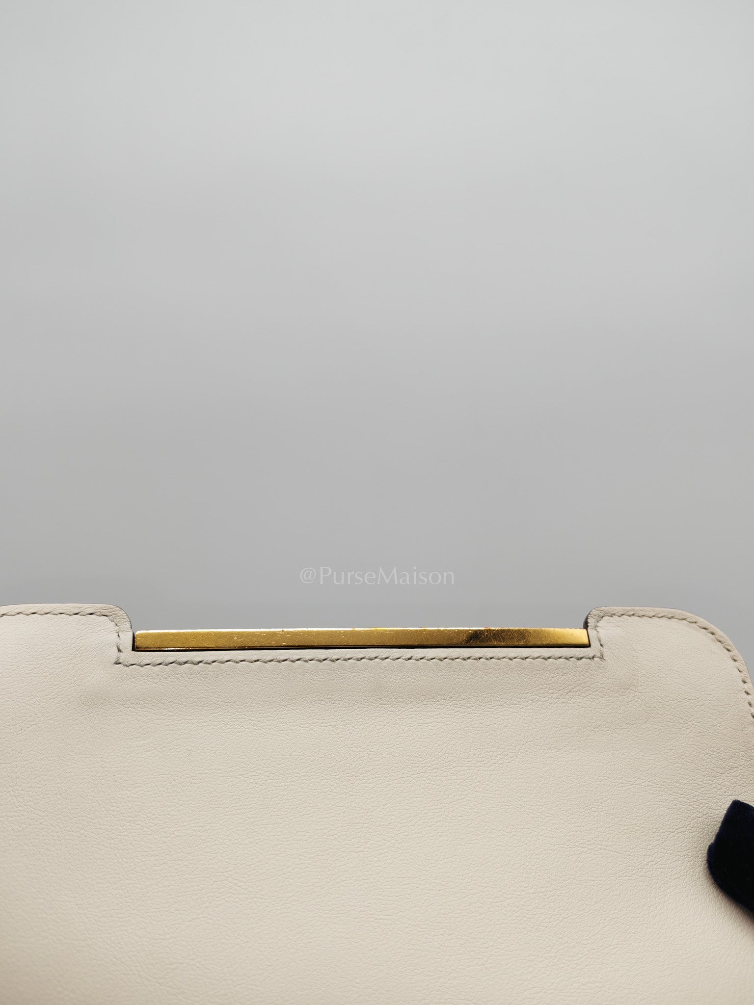 Geta in Nata Chevre Mysore Leather & Gold Hardware Stamp B (2023) | Purse Maison Luxury Bags Shop