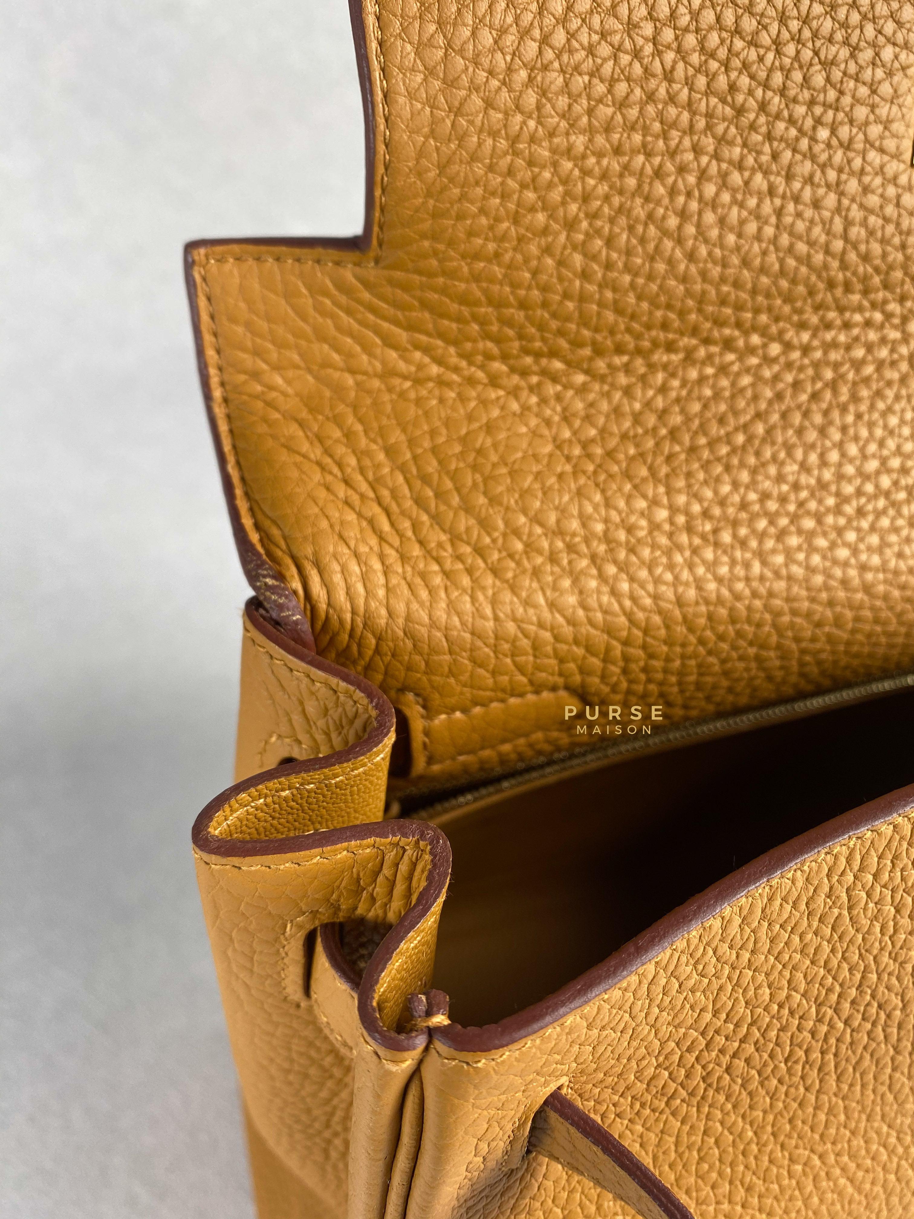 Hermes Kelly 28 Sesame in Clemence Leather and Gold Hardware Stamp Y (2020) | Purse Maison Luxury Bags Shop