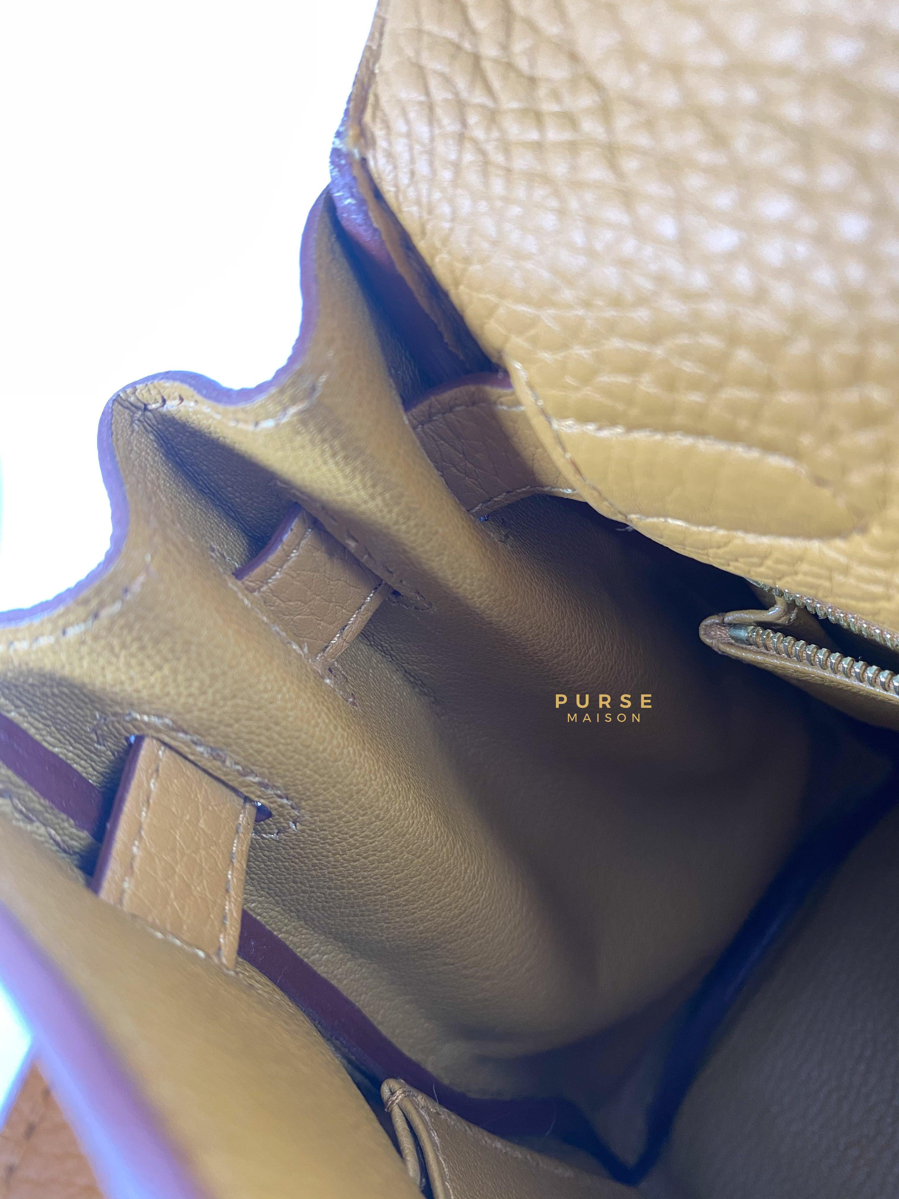 Hermes Kelly 28 Sesame in Clemence Leather and Gold Hardware Stamp Y (2020) | Purse Maison Luxury Bags Shop