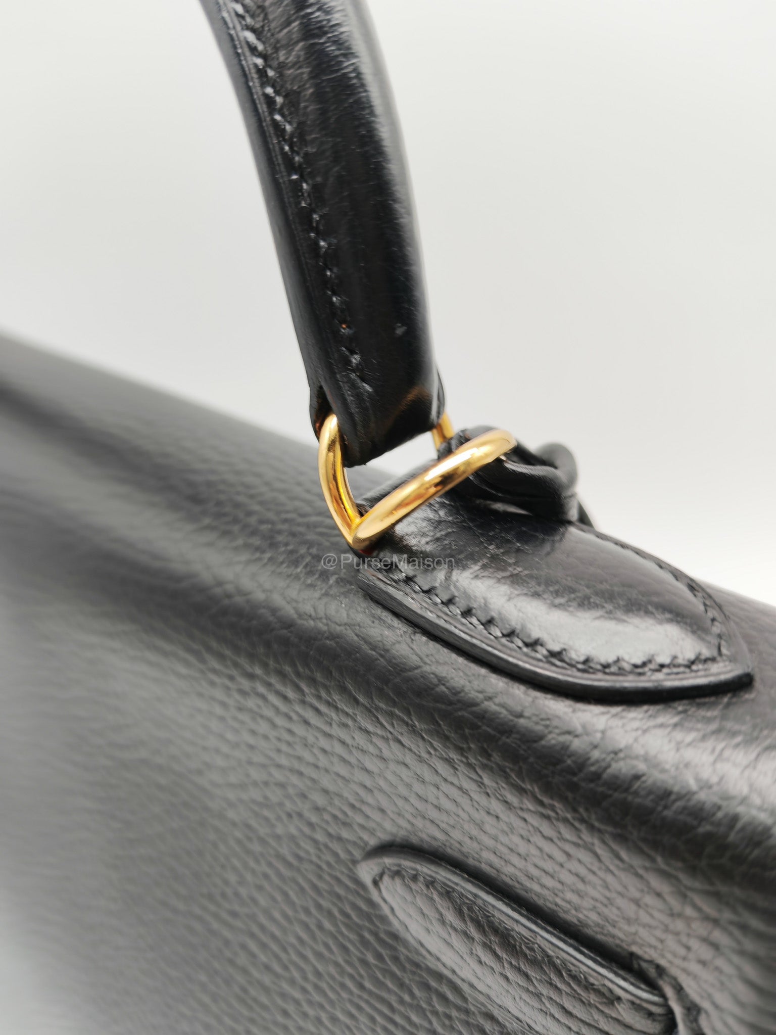 Hermes Kelly 32 in Black Ardennes Taurillon Leather Gold Hardware Stamp Square E(2001) | Purse Maison Luxury Bags Shop