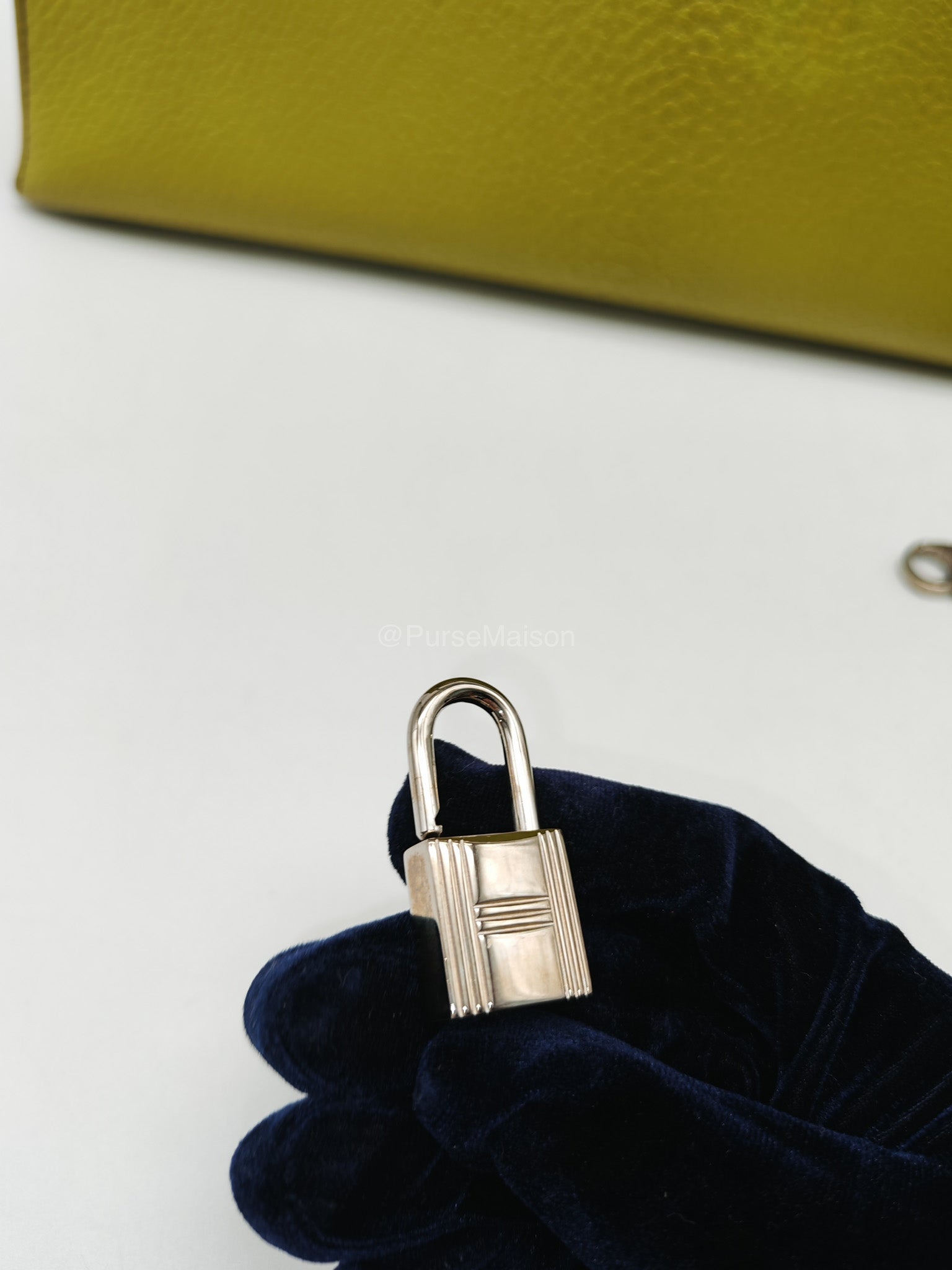 Hermes Kelly 32 in Vert Anis Cheve Mysore Leather Palladium Hardware Stamp J Square(2006) | Purse Maison Luxury Bags Shop