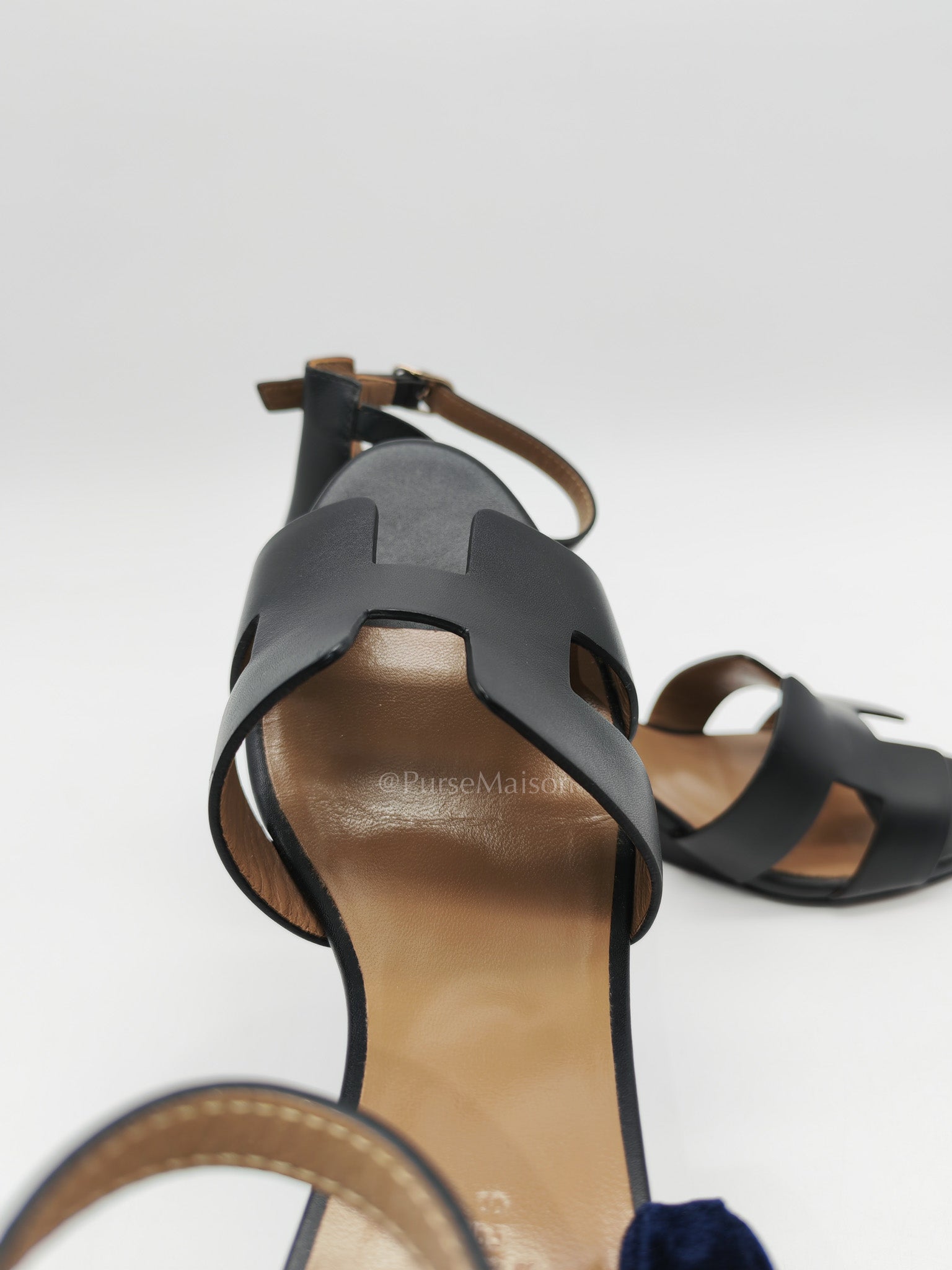Legend in Black Swift Leather Sandals Size 37EU (24cm) | Purse Maison Luxury Bags Shop