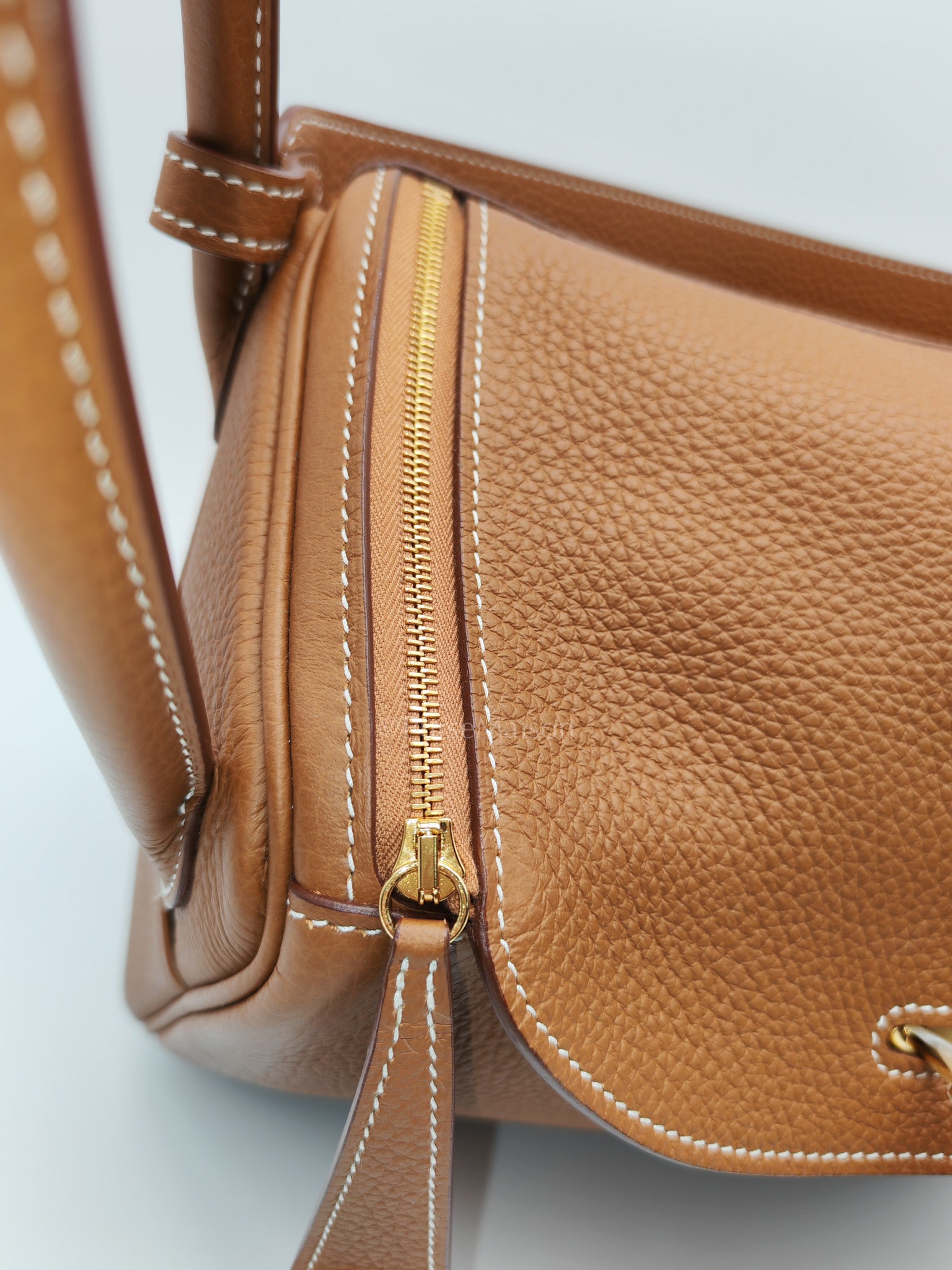 Hermes Lindy 26 in Gold Clemence Leather Gold Hardware Stamp W(2024) | Purse Maison Luxury Bags Shop