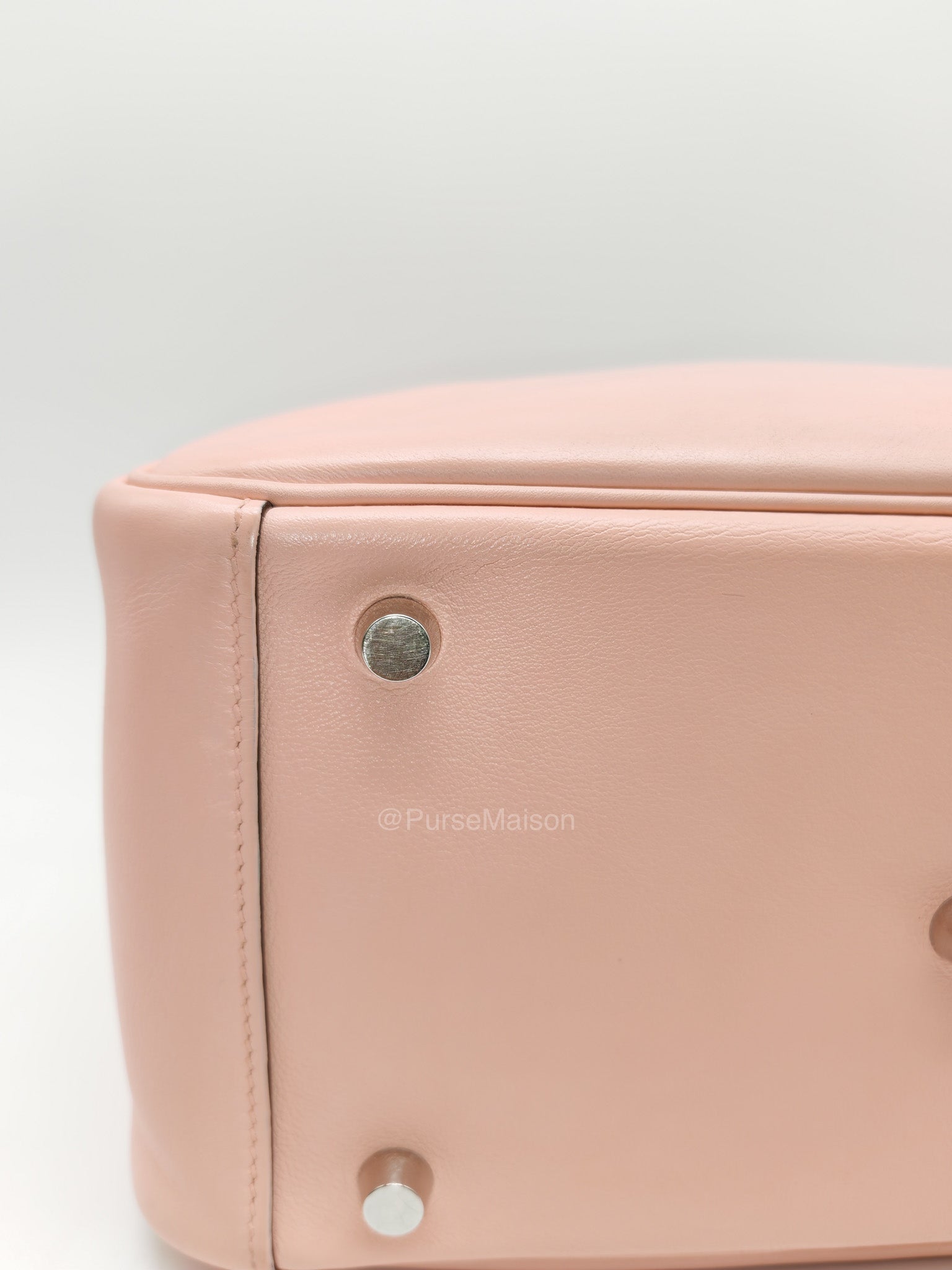 Hermes Lindy 26 in Rose Sakura Swift Leather Palladium Hardware Stamp X(2016) | Purse Maison Luxury Bags Shop