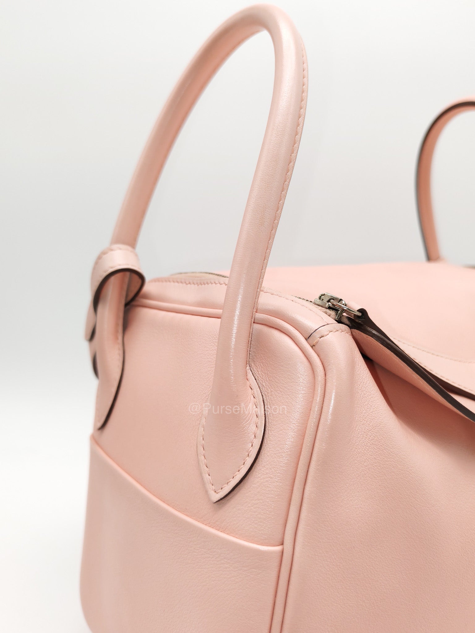Hermes Lindy 26 in Rose Sakura Swift Leather Palladium Hardware Stamp X(2016) | Purse Maison Luxury Bags Shop