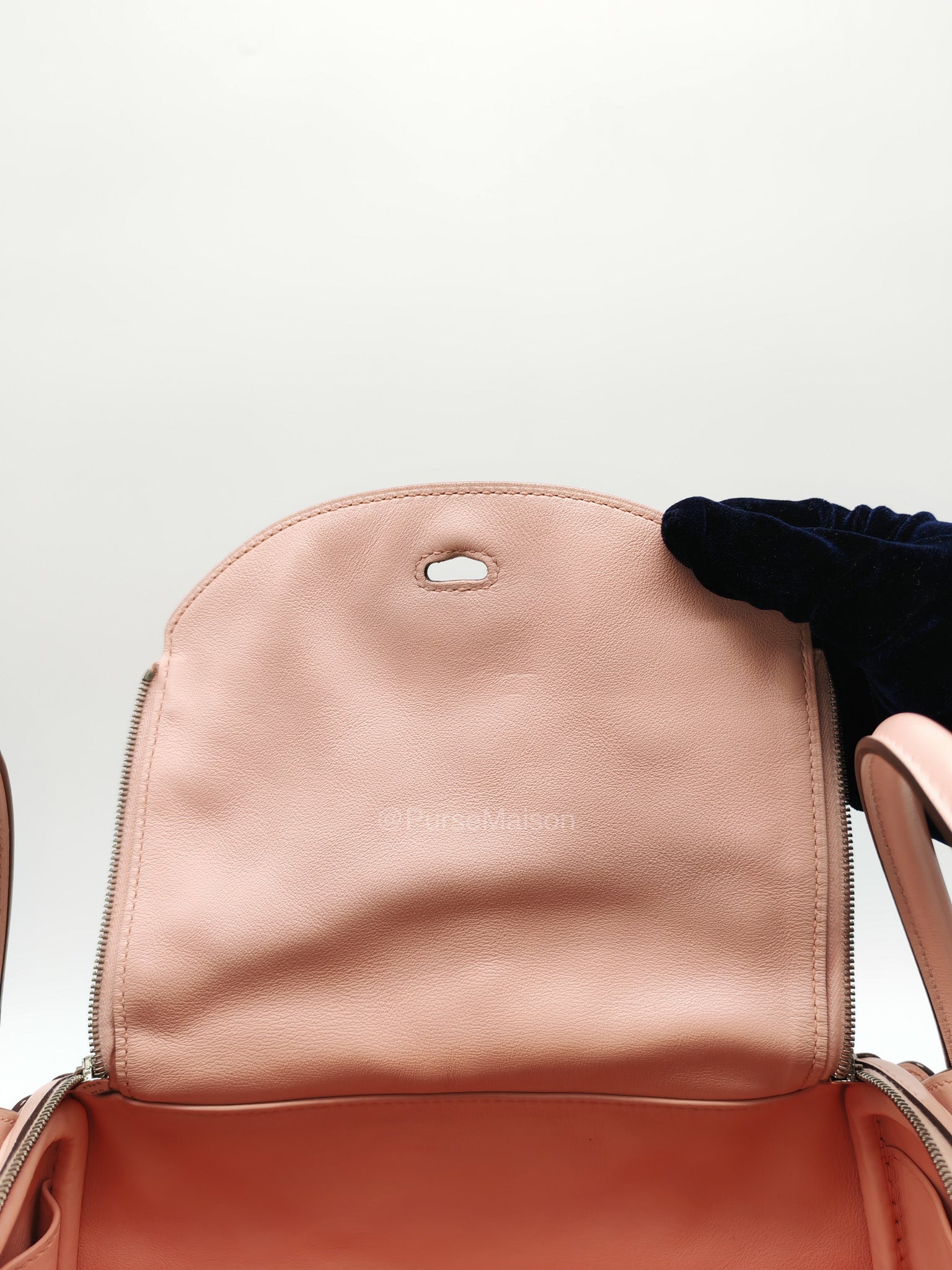 Hermes Lindy 26 in Rose Sakura Swift Leather Palladium Hardware Stamp X(2016) | Purse Maison Luxury Bags Shop