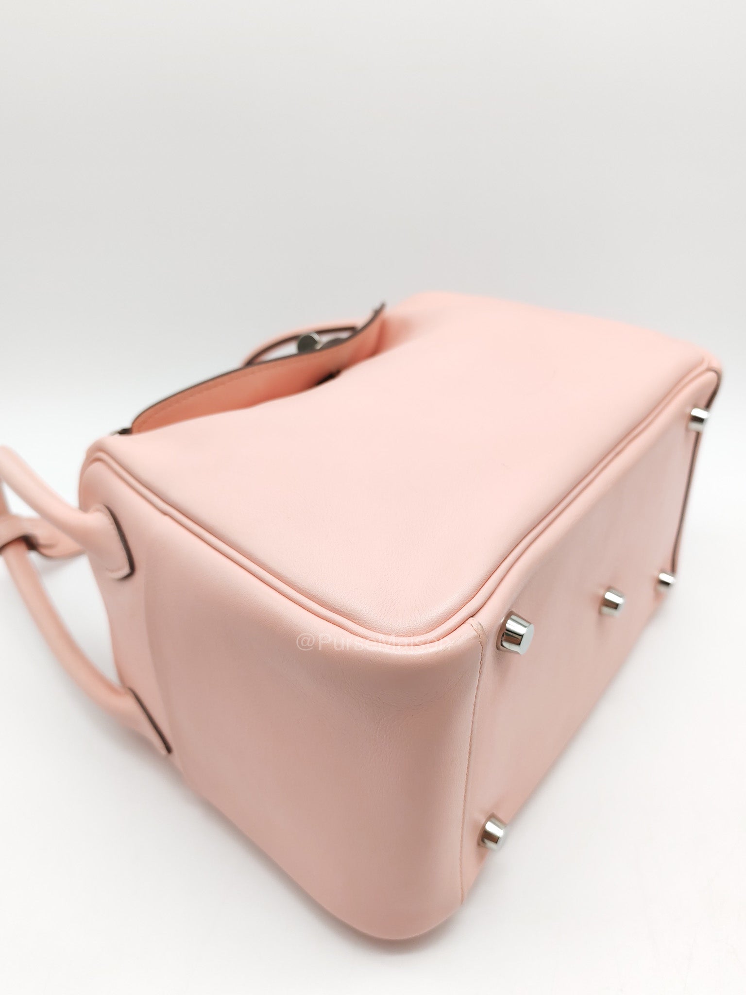 Hermes Lindy 26 in Rose Sakura Swift Leather Palladium Hardware Stamp X(2016) | Purse Maison Luxury Bags Shop