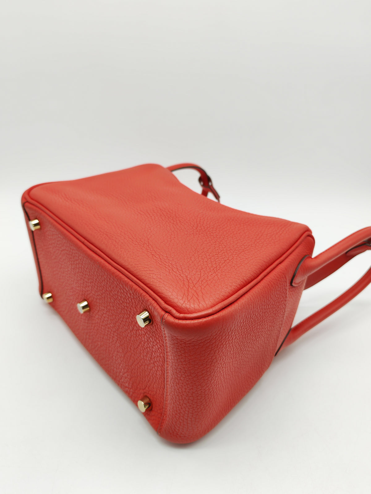 Hermes Lindy 26 in Rouge Tomate Clemence Leather Gold Hardware Stamp X (2016) | Purse Maison Luxury Bags Shop