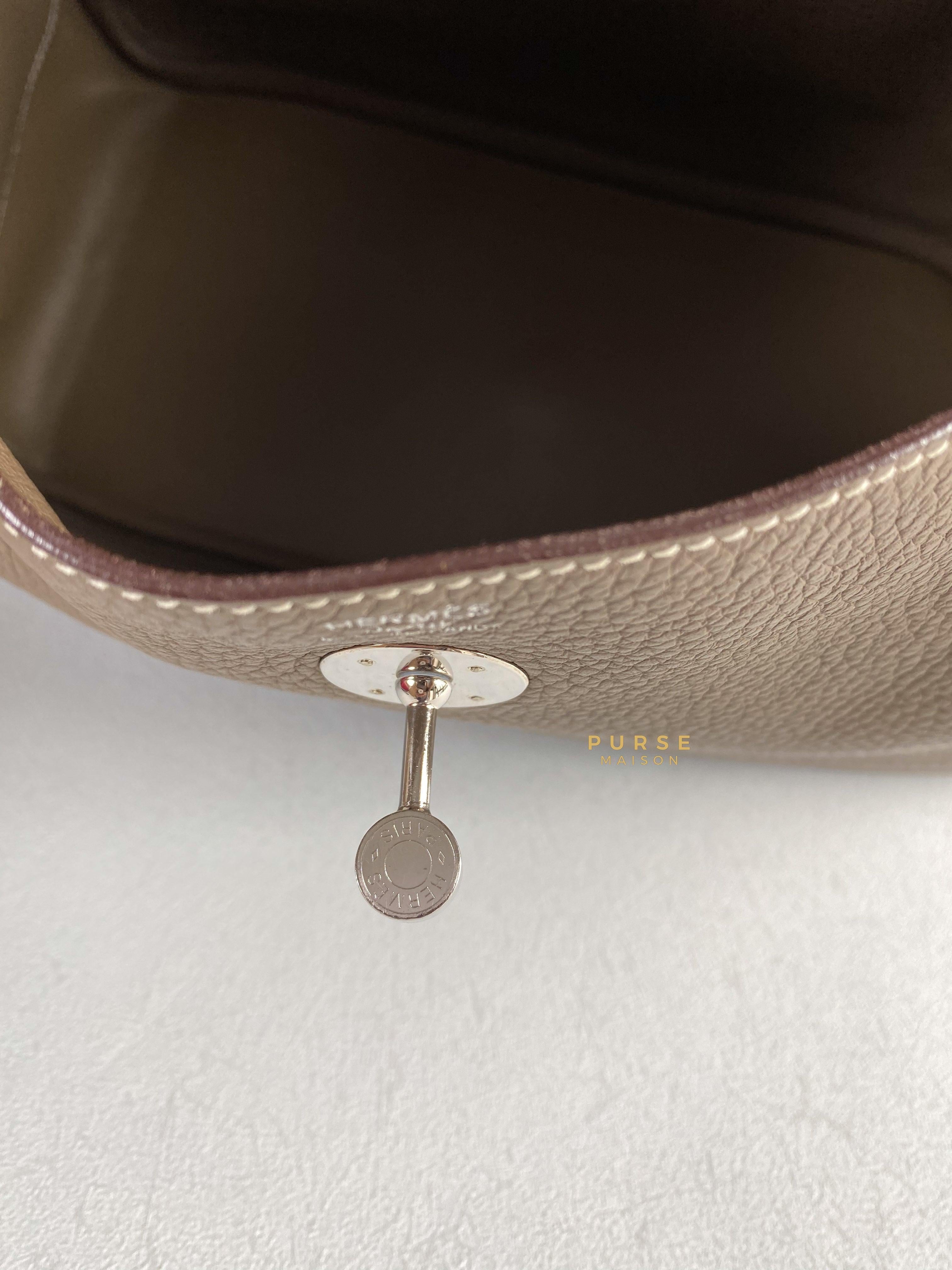 Hermes Lindy 30 Etoupe Clemence Palladium Hardware Stamp A | Purse Maison Luxury Bags Shop