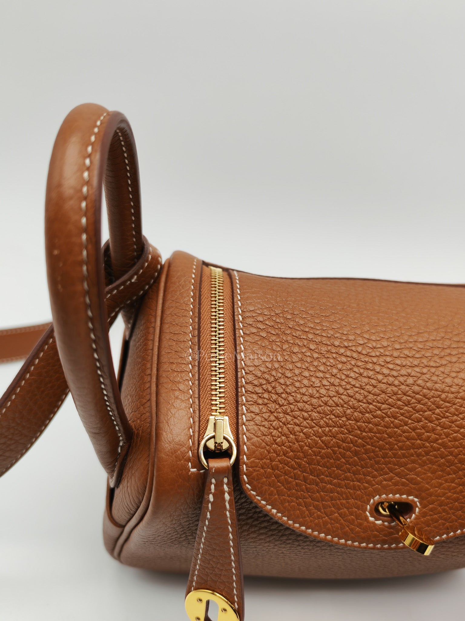 Hermes Mini Lindy Gold Clemence Leather and Gold Hardware Stamp U (2022) | Purse Maison Luxury Bags Shop