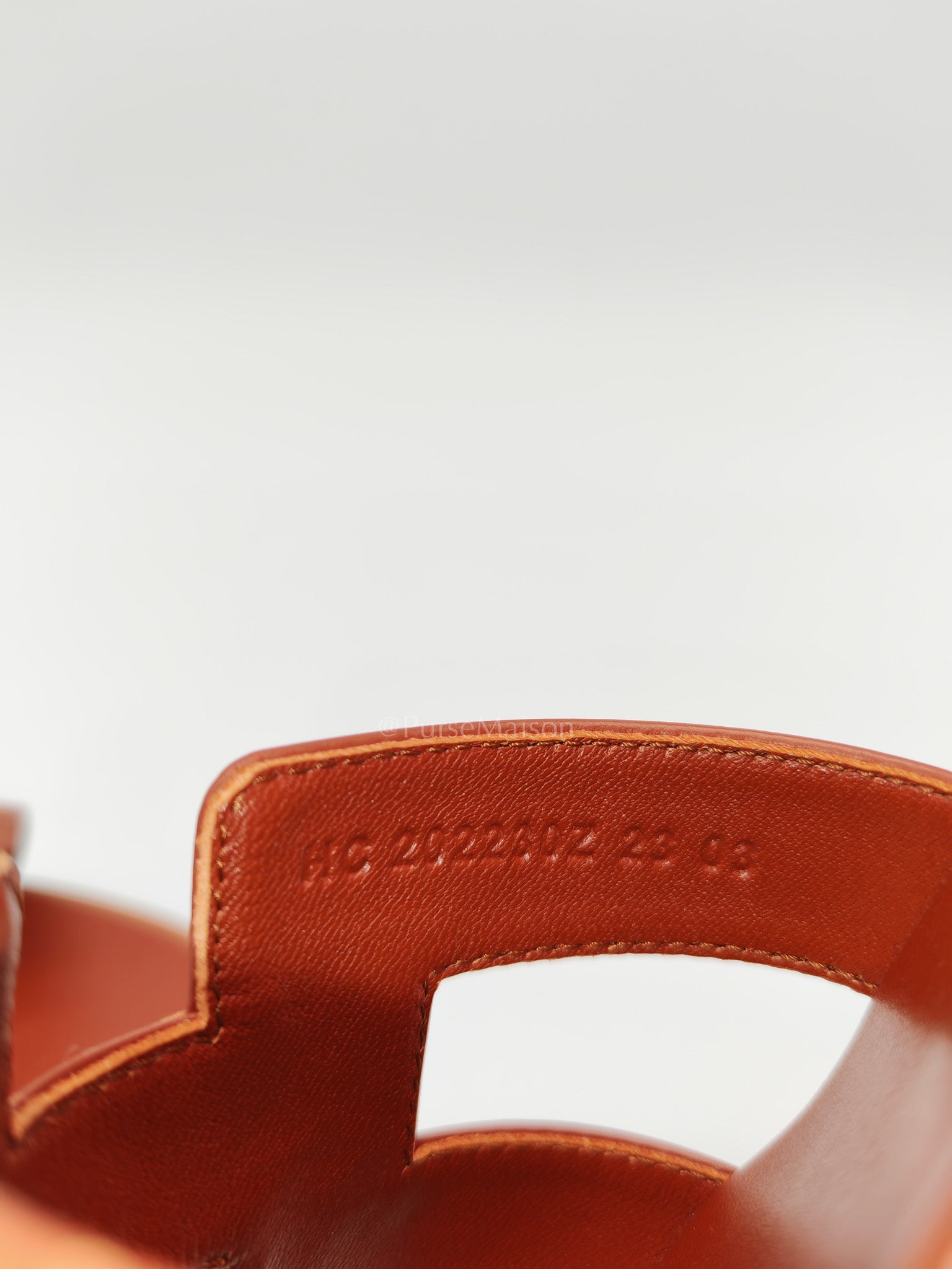 Hermes Oran in Reddish Brown Swift Leather Size 36.5 EU(23cm) | Purse Maison Luxury Bags Shop