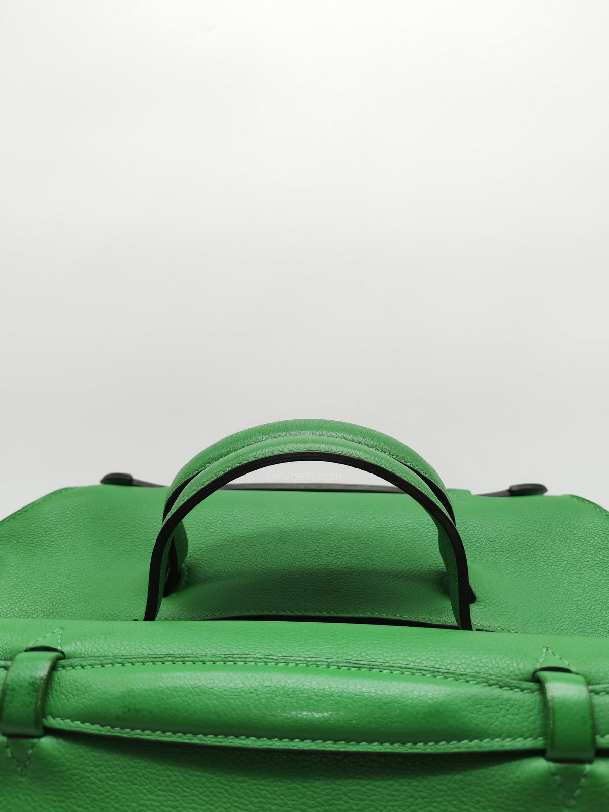 HERMÈS Sac Oxer Top Handle Bag Lager in Bambou Evercolor Leather Palladium Hardware Stamp T(2015) | Purse Maison Luxury Bags Shop