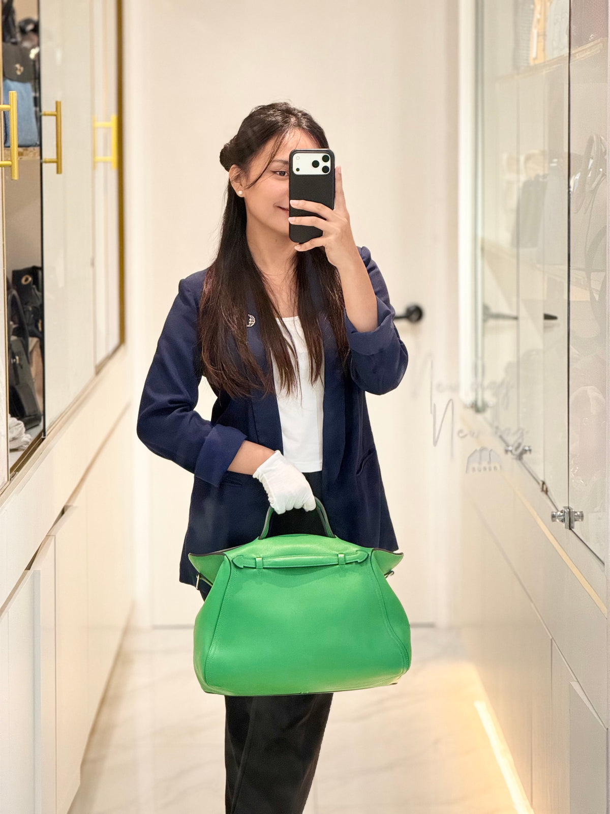 HERMÈS Sac Oxer Top Handle Bag Lager in Bambou Evercolor Leather Palladium Hardware Stamp T(2015) | Purse Maison Luxury Bags Shop