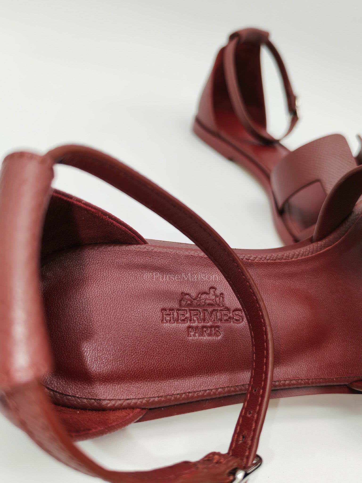 Hermes Santorini Sandals in Rouge Epsom Leather Size 37EU (23.5cm) | Purse Maison Luxury Bags Shop