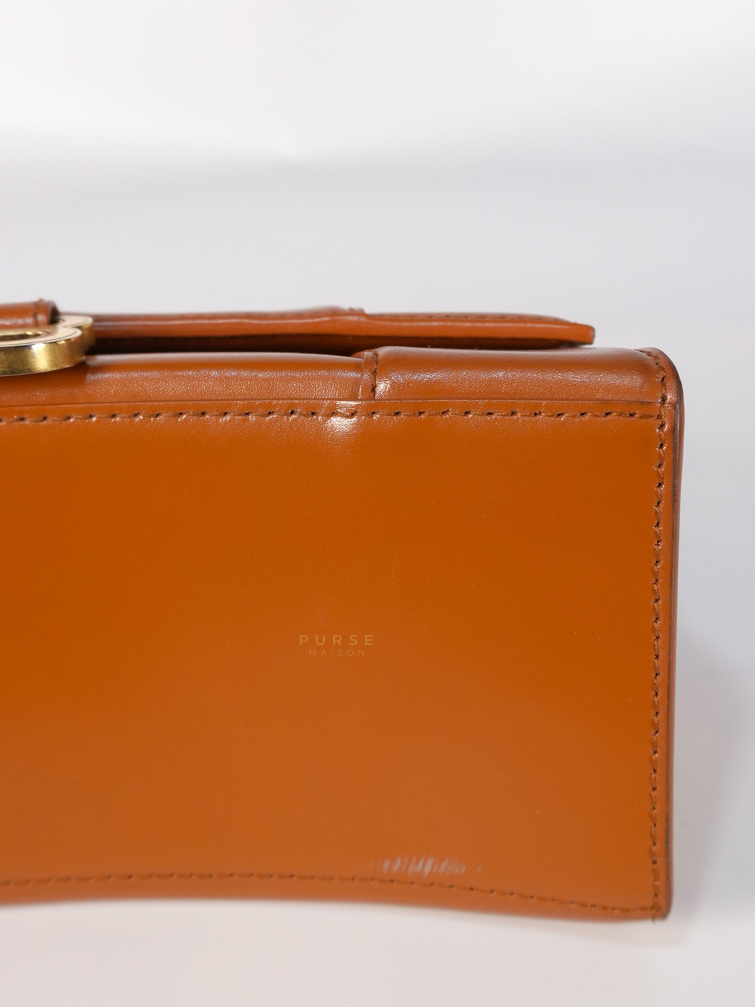 Hourglass in Brown Leather Top Handle Bag | Purse Maison Luxury Bags Shop