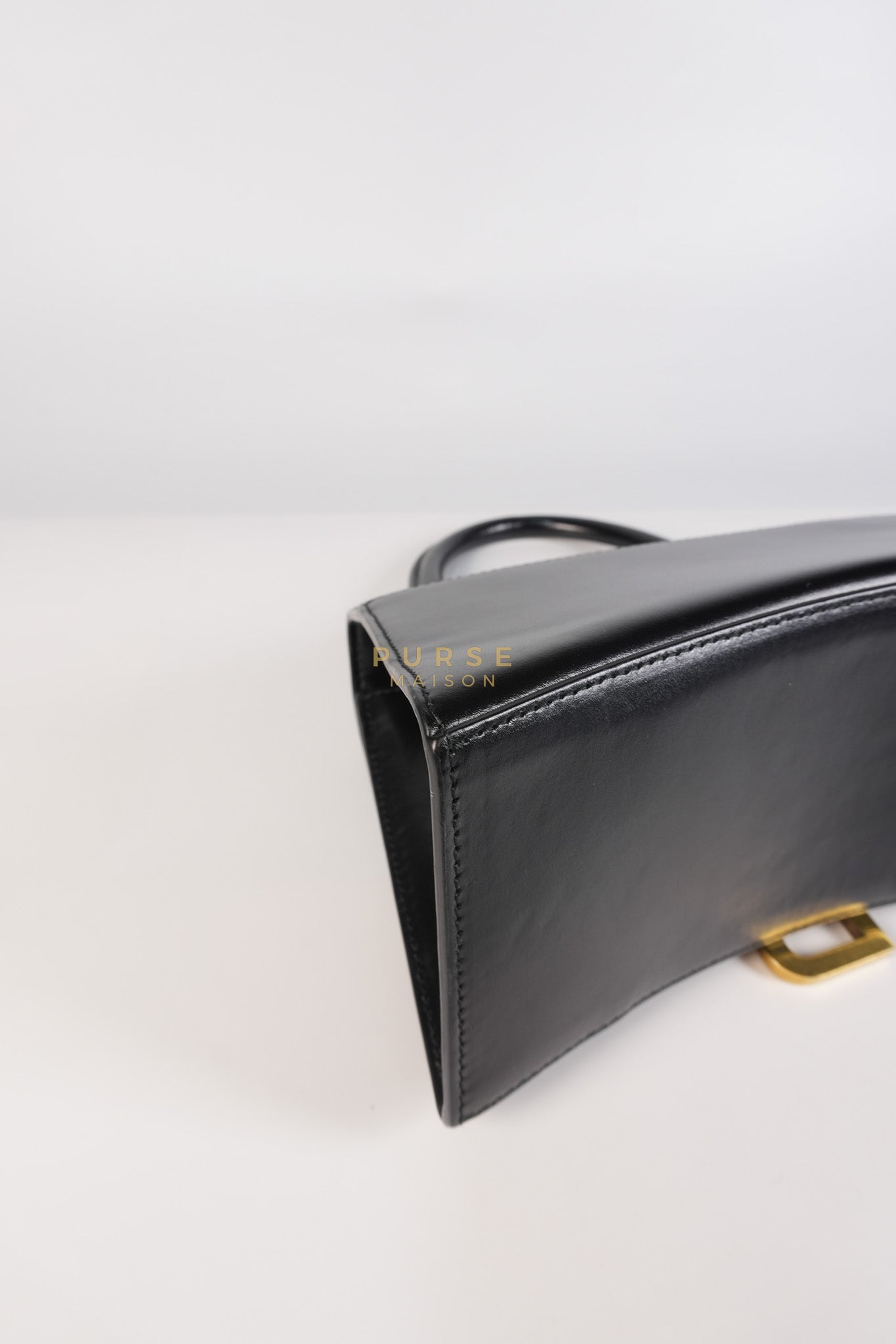 Hourglass Small Black in Smooth Calfskin Leather | Purse Maison Luxury Bags Shop