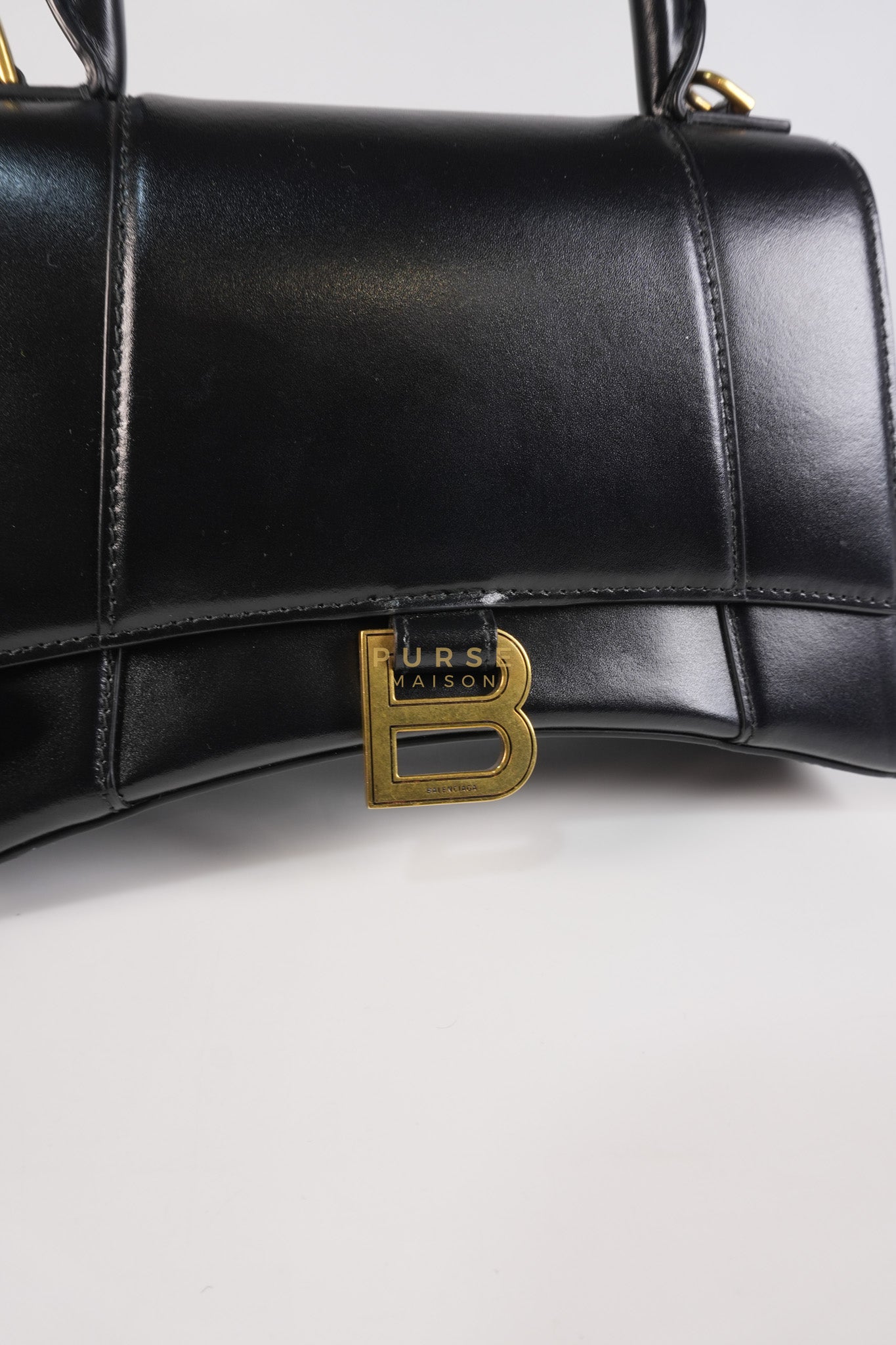 Hourglass Small Black in Smooth Calfskin Leather | Purse Maison Luxury Bags Shop