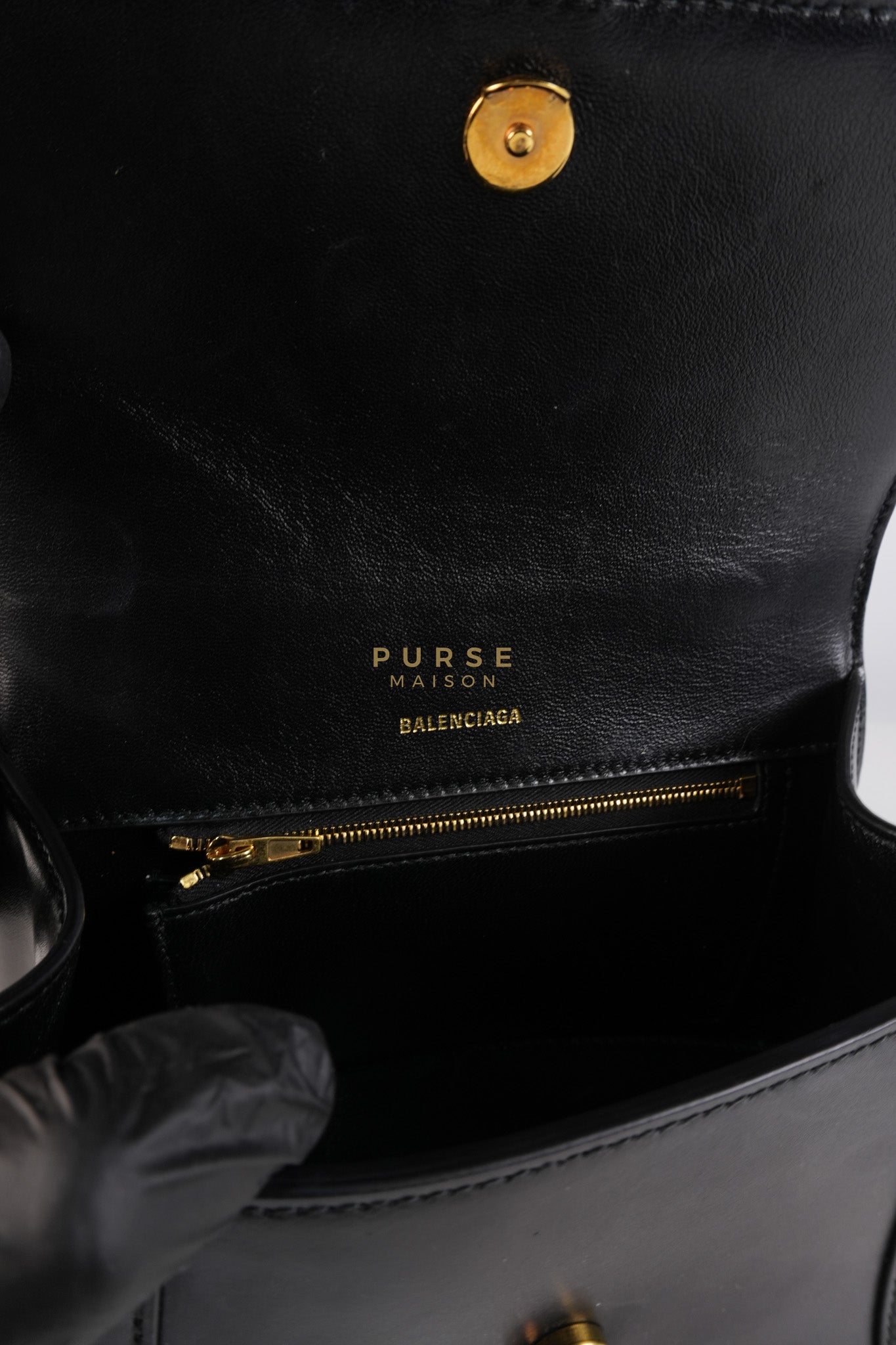 Hourglass Small Black in Smooth Calfskin Leather | Purse Maison Luxury Bags Shop
