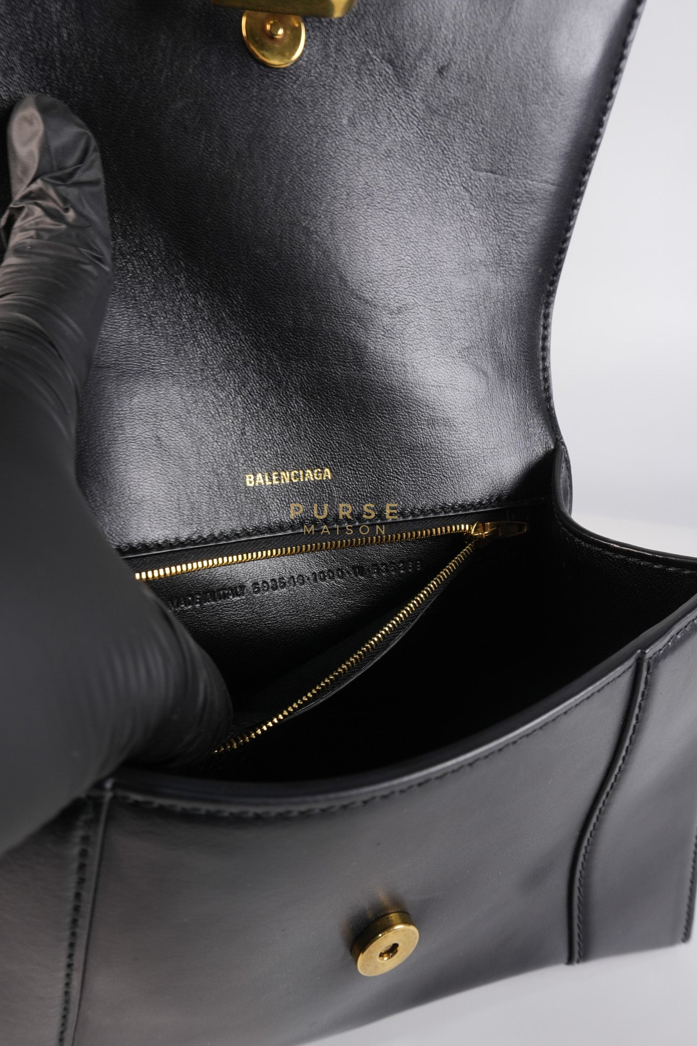 Hourglass Small Black in Smooth Calfskin Leather | Purse Maison Luxury Bags Shop