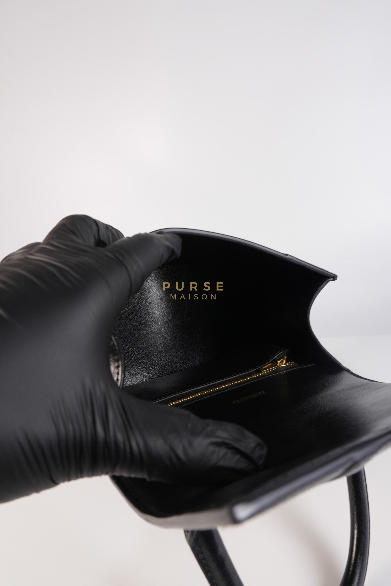 Hourglass Small Black in Smooth Calfskin Leather | Purse Maison Luxury Bags Shop