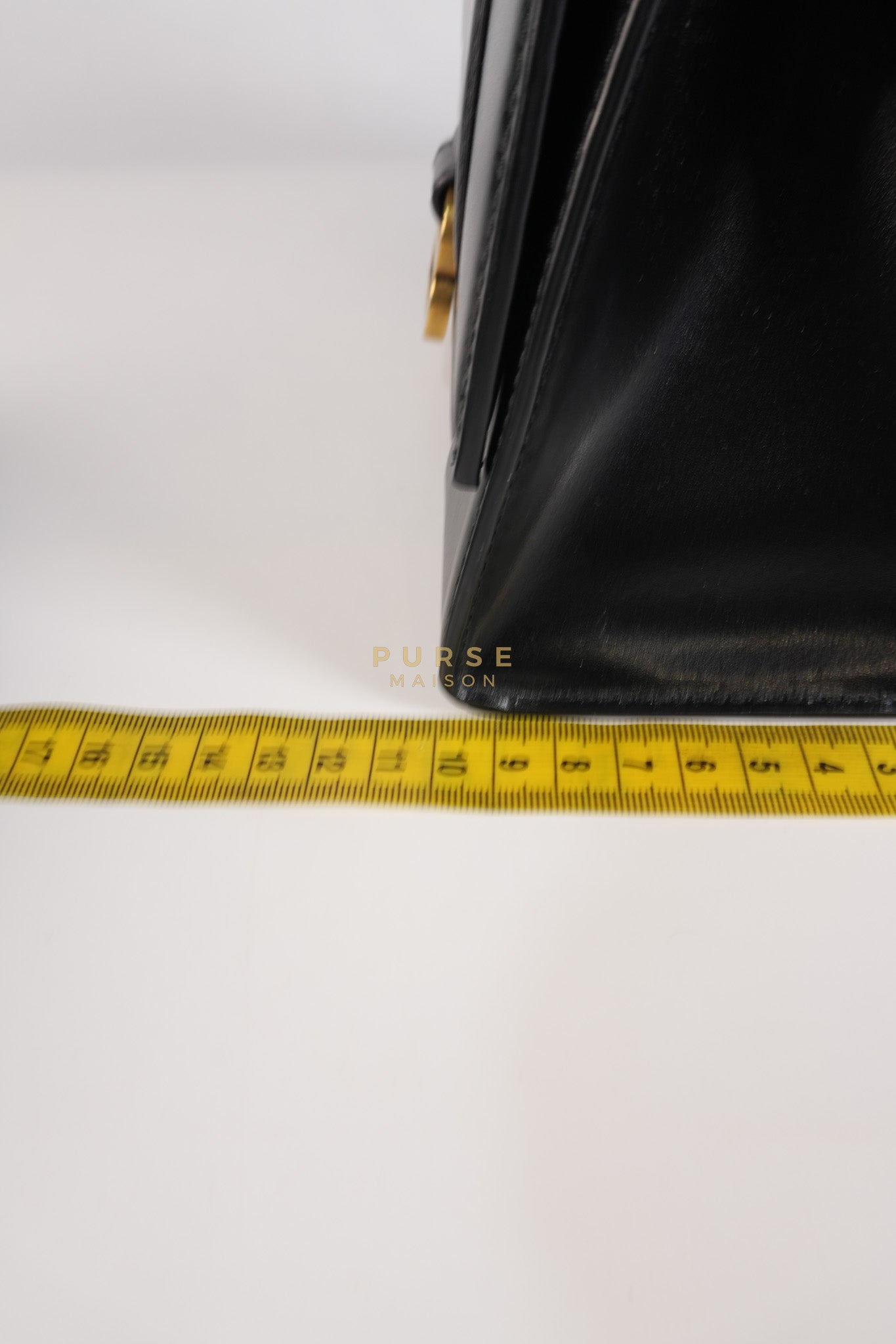 Hourglass Small Black in Smooth Calfskin Leather | Purse Maison Luxury Bags Shop