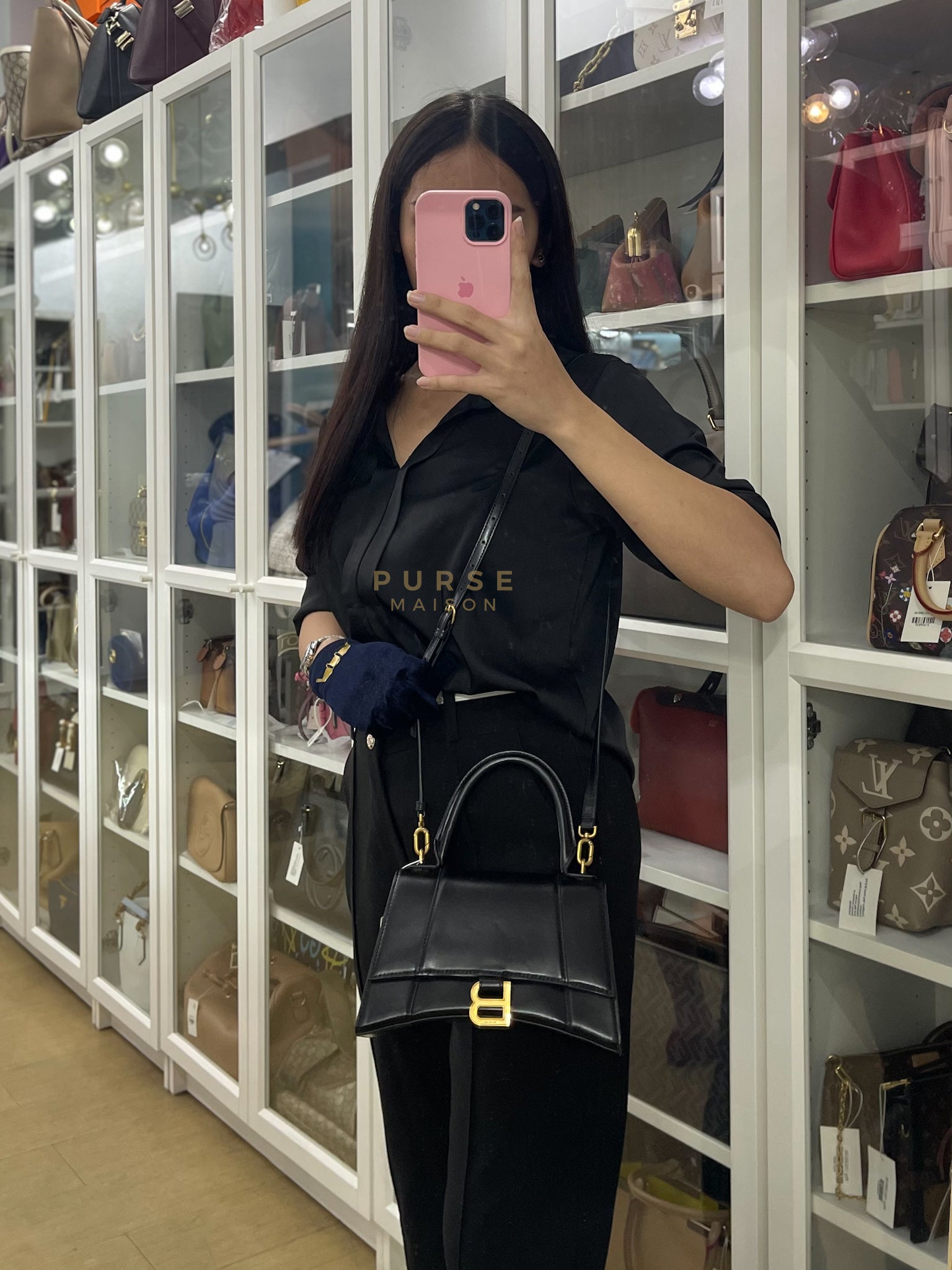 Hourglass Small Black in Smooth Calfskin Leather | Purse Maison Luxury Bags Shop