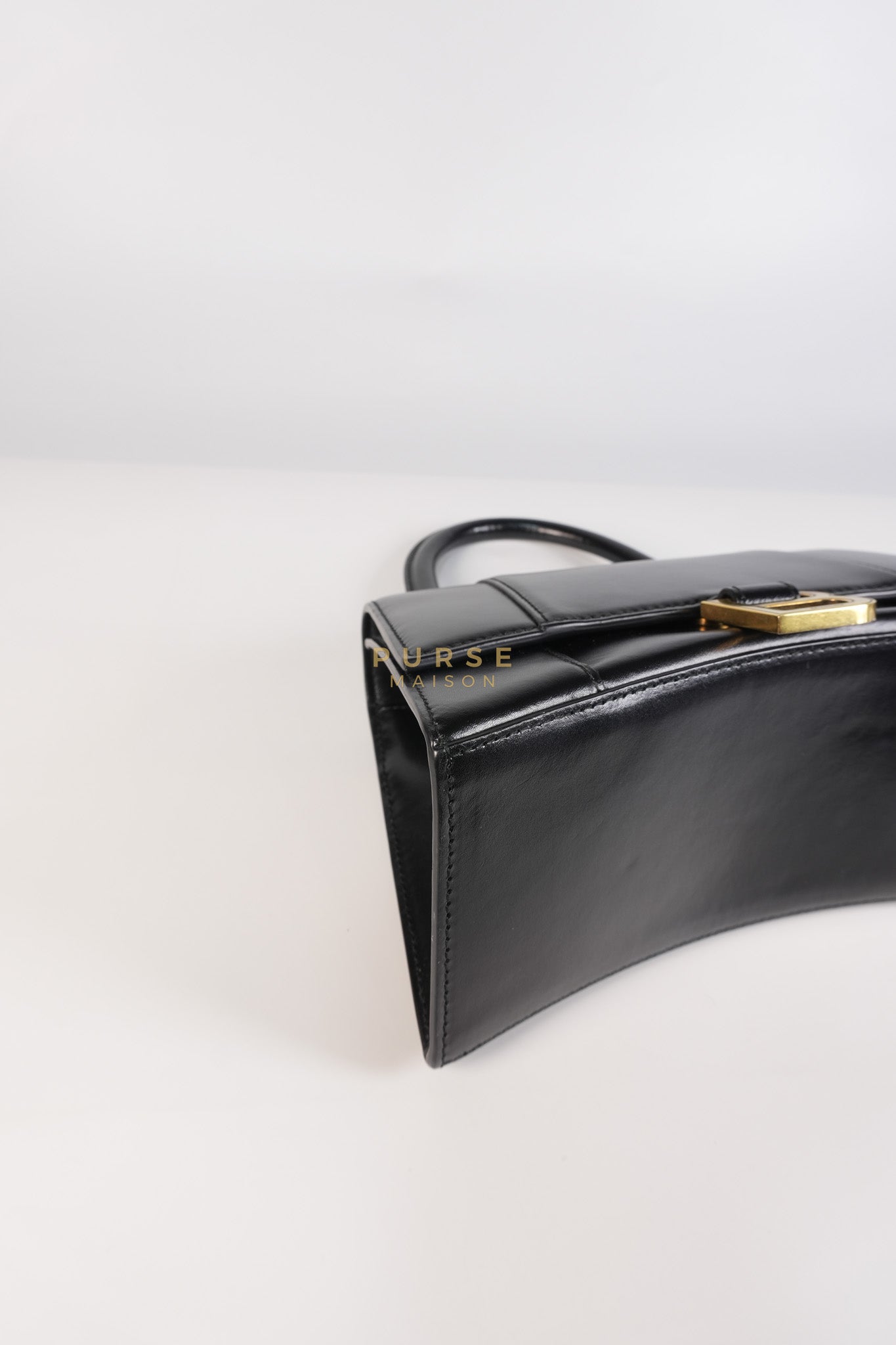 Hourglass Small Black in Smooth Calfskin Leather | Purse Maison Luxury Bags Shop