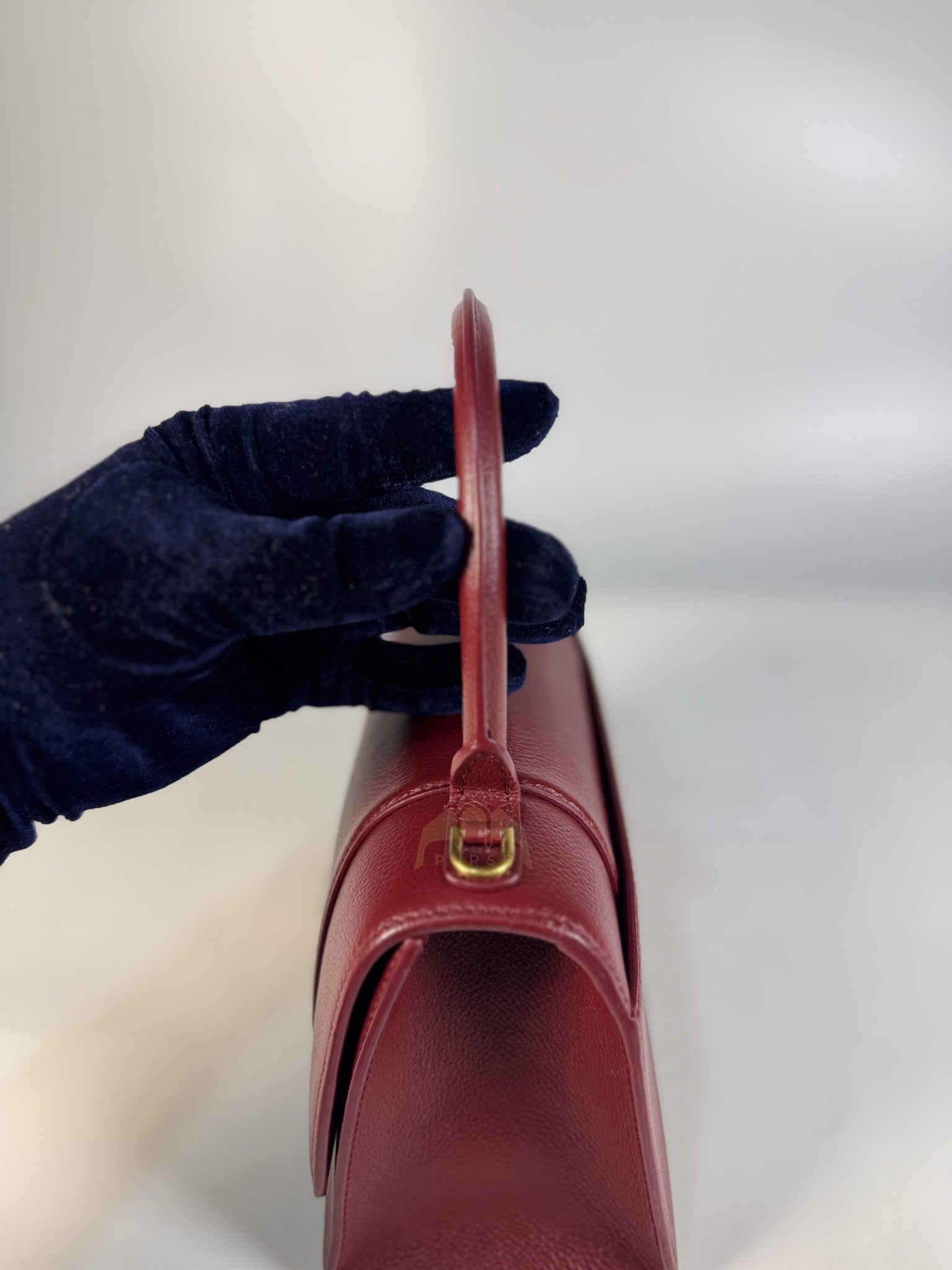 Hourglass Small in Dark Red Grained Leather | Purse Maison Luxury Bags Shop