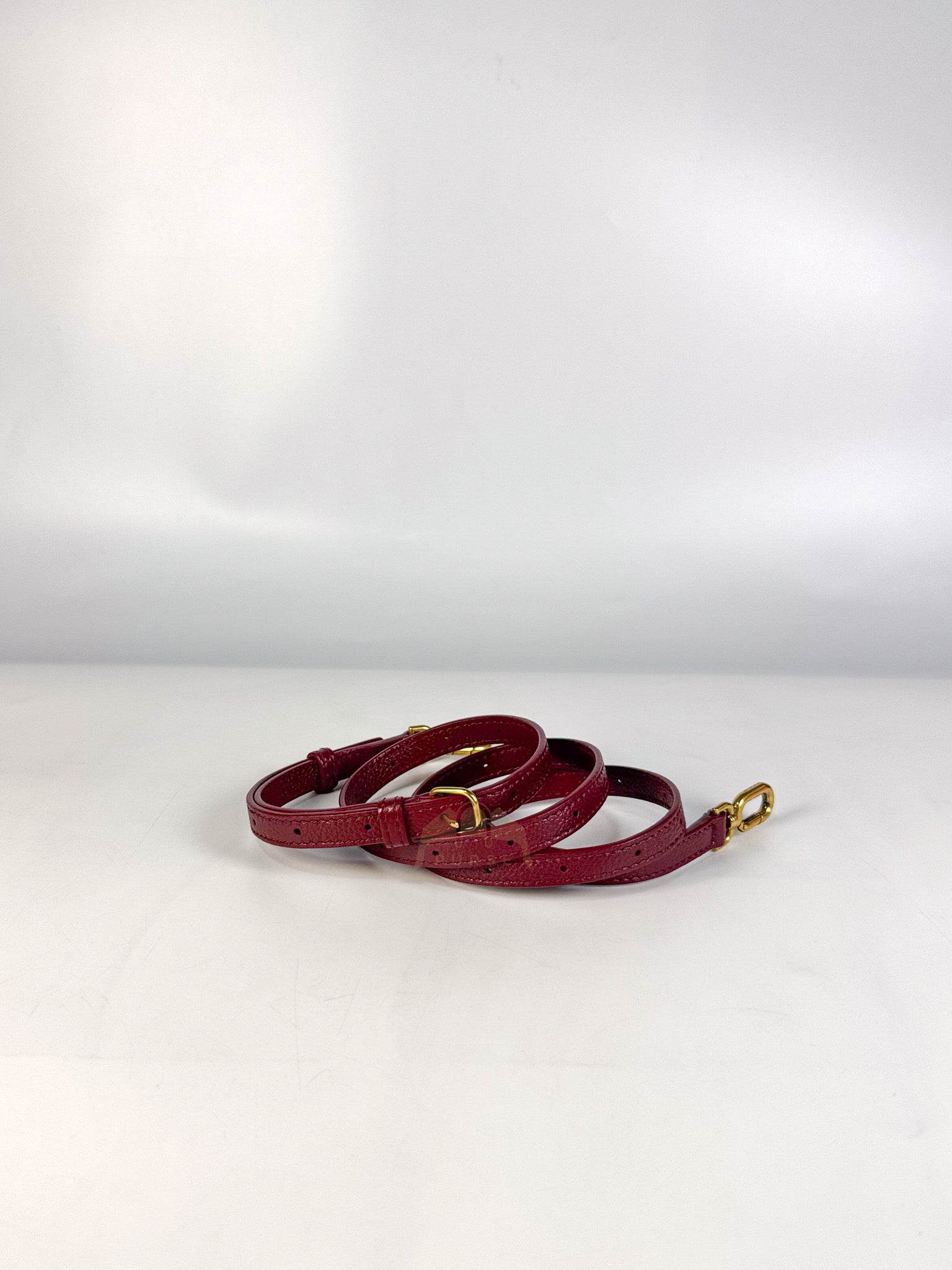 Hourglass Small in Dark Red Grained Leather | Purse Maison Luxury Bags Shop