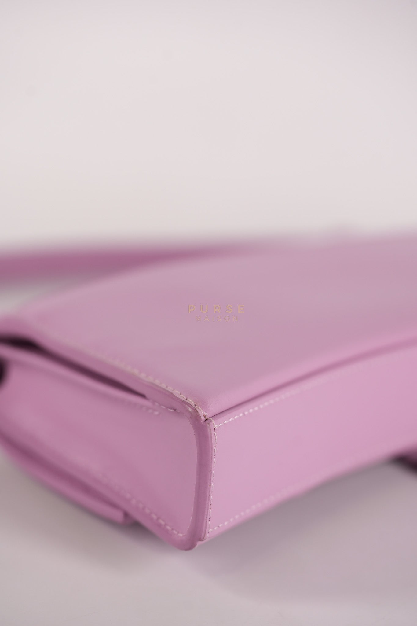 Hourglass Stretch in Light Purplish Pink in Smooth Calfskin Leather Shoulder Bag | Purse Maison Luxury Bags Shop