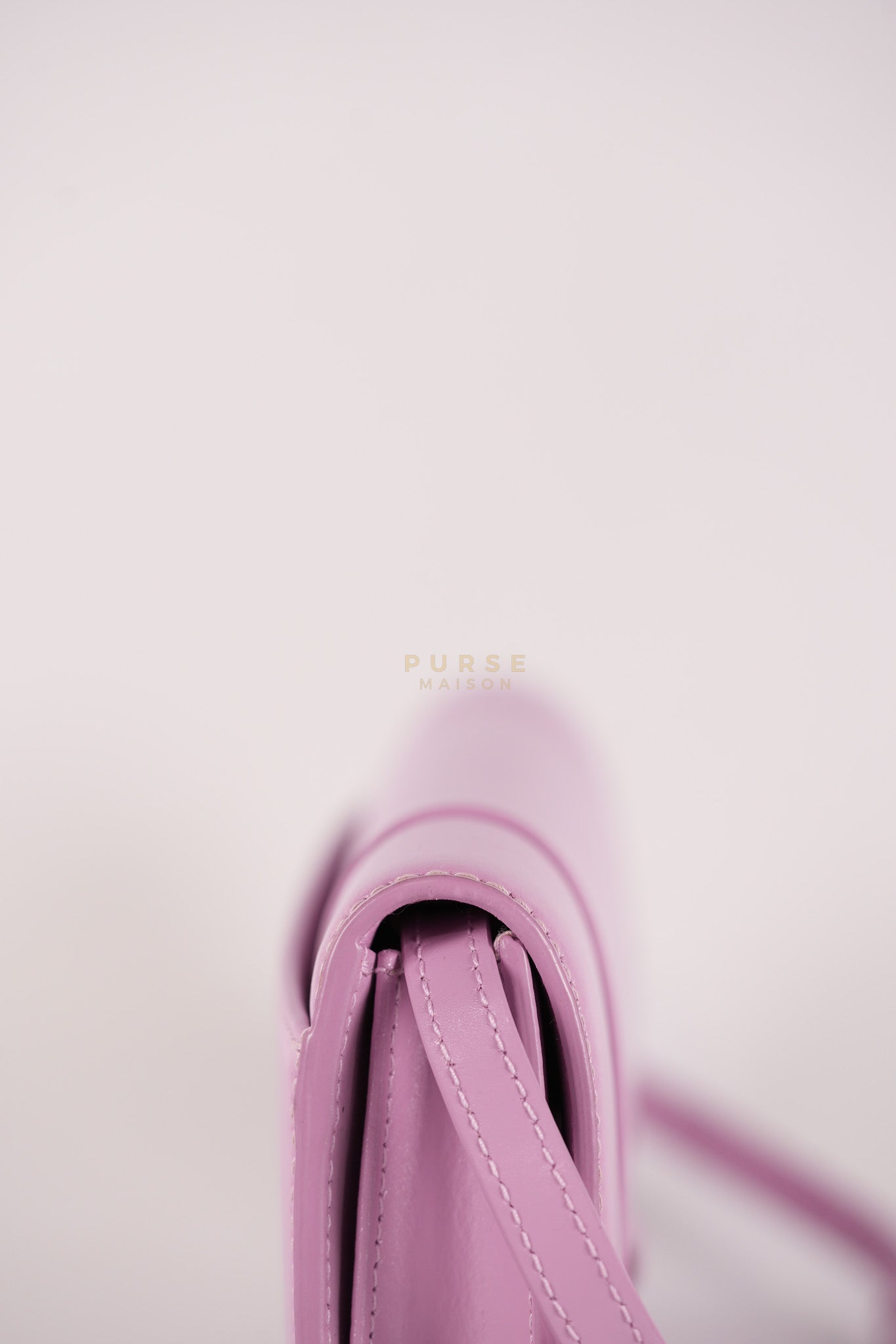 Hourglass Stretch in Light Purplish Pink in Smooth Calfskin Leather Shoulder Bag | Purse Maison Luxury Bags Shop