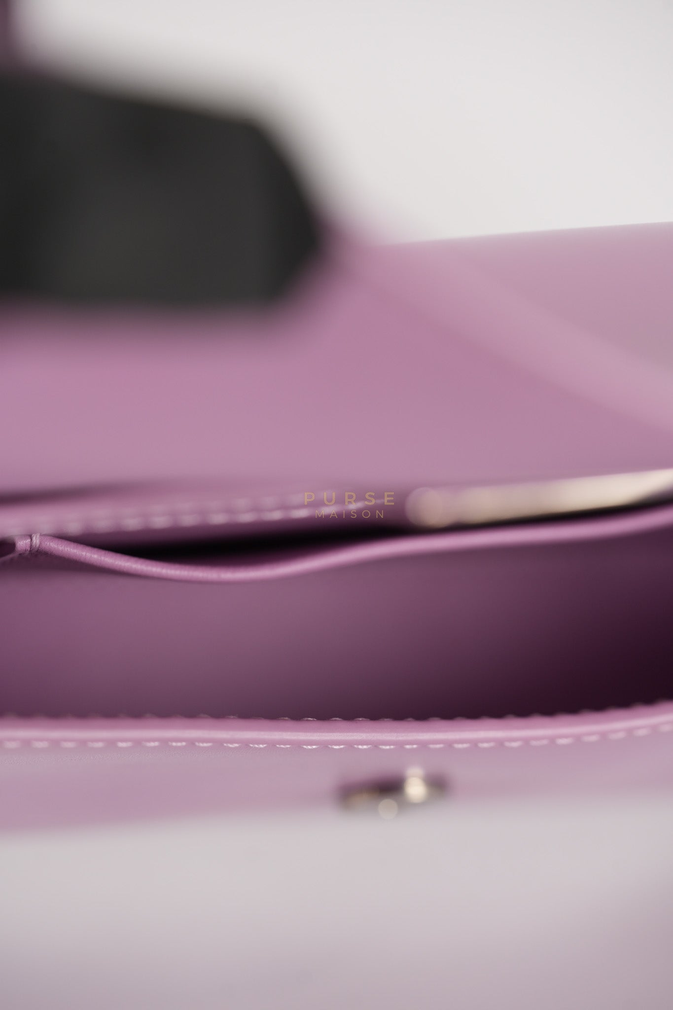 Hourglass Stretch in Light Purplish Pink in Smooth Calfskin Leather Shoulder Bag | Purse Maison Luxury Bags Shop