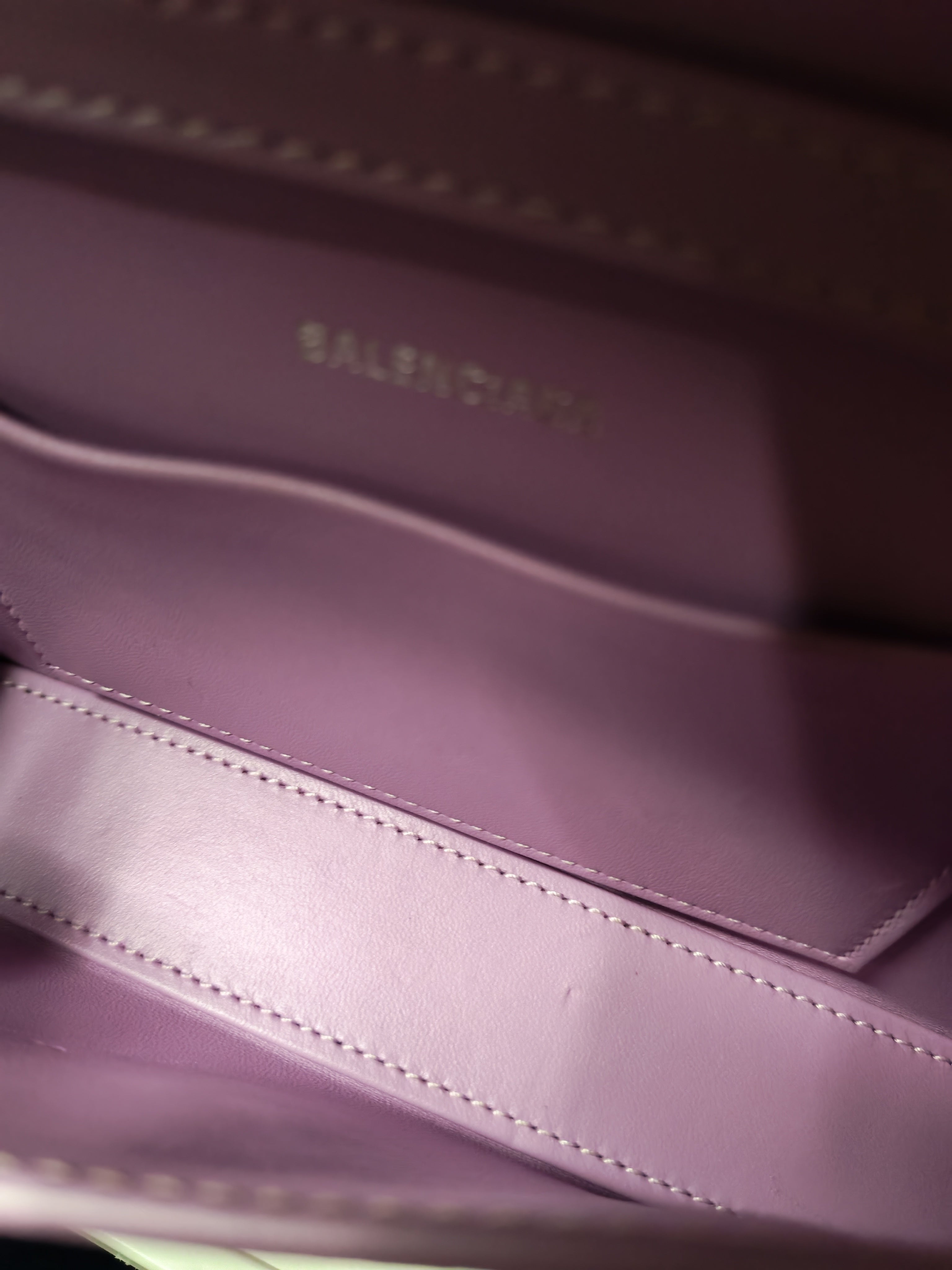 Hourglass Stretch in Light Purplish Pink in Smooth Calfskin Leather Shoulder Bag | Purse Maison Luxury Bags Shop