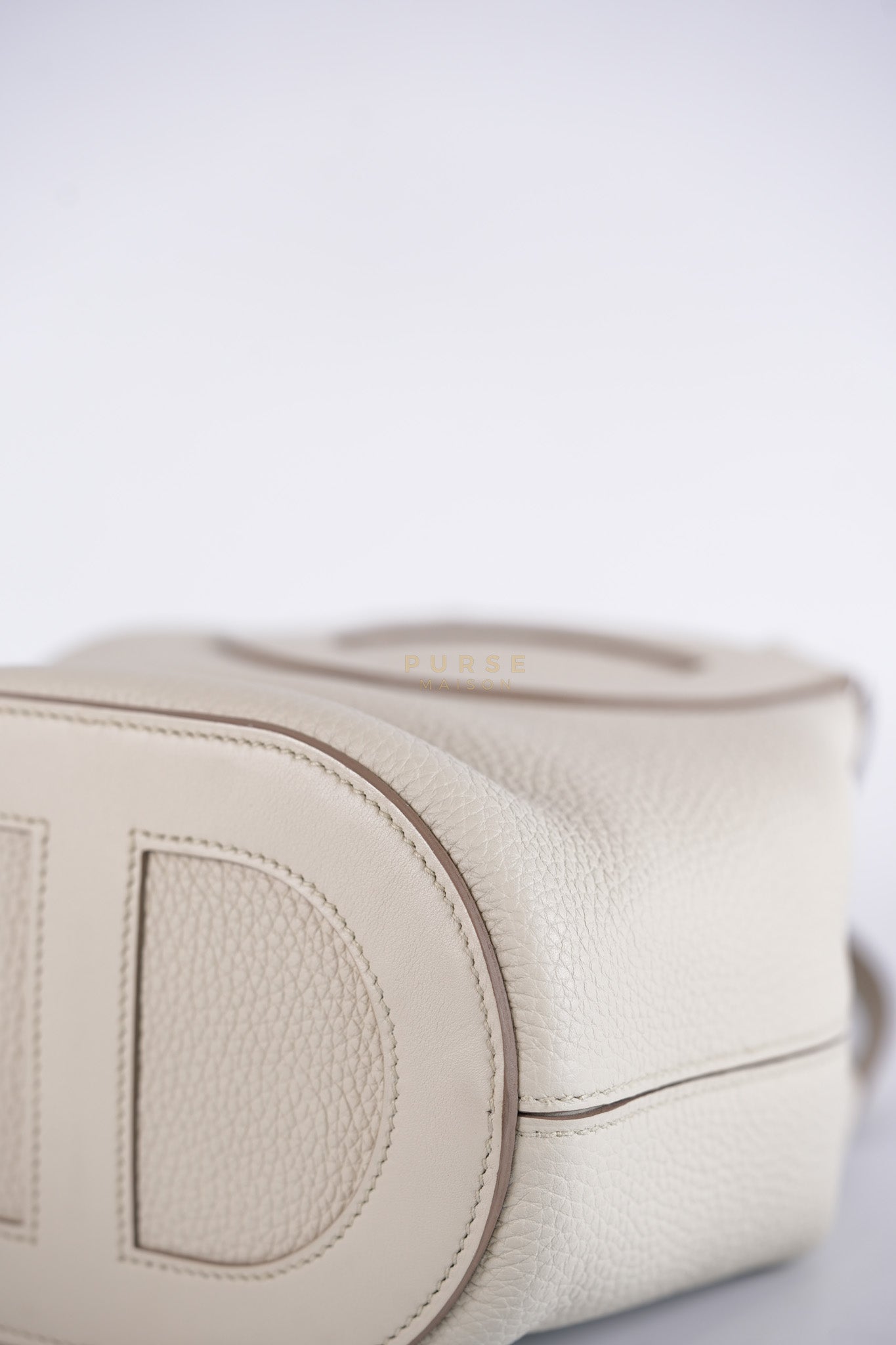 In the Loop 18 in Beton Clemence Leather and Gold Hardware Stamp U (2022) | Purse Maison Luxury Bags Shop