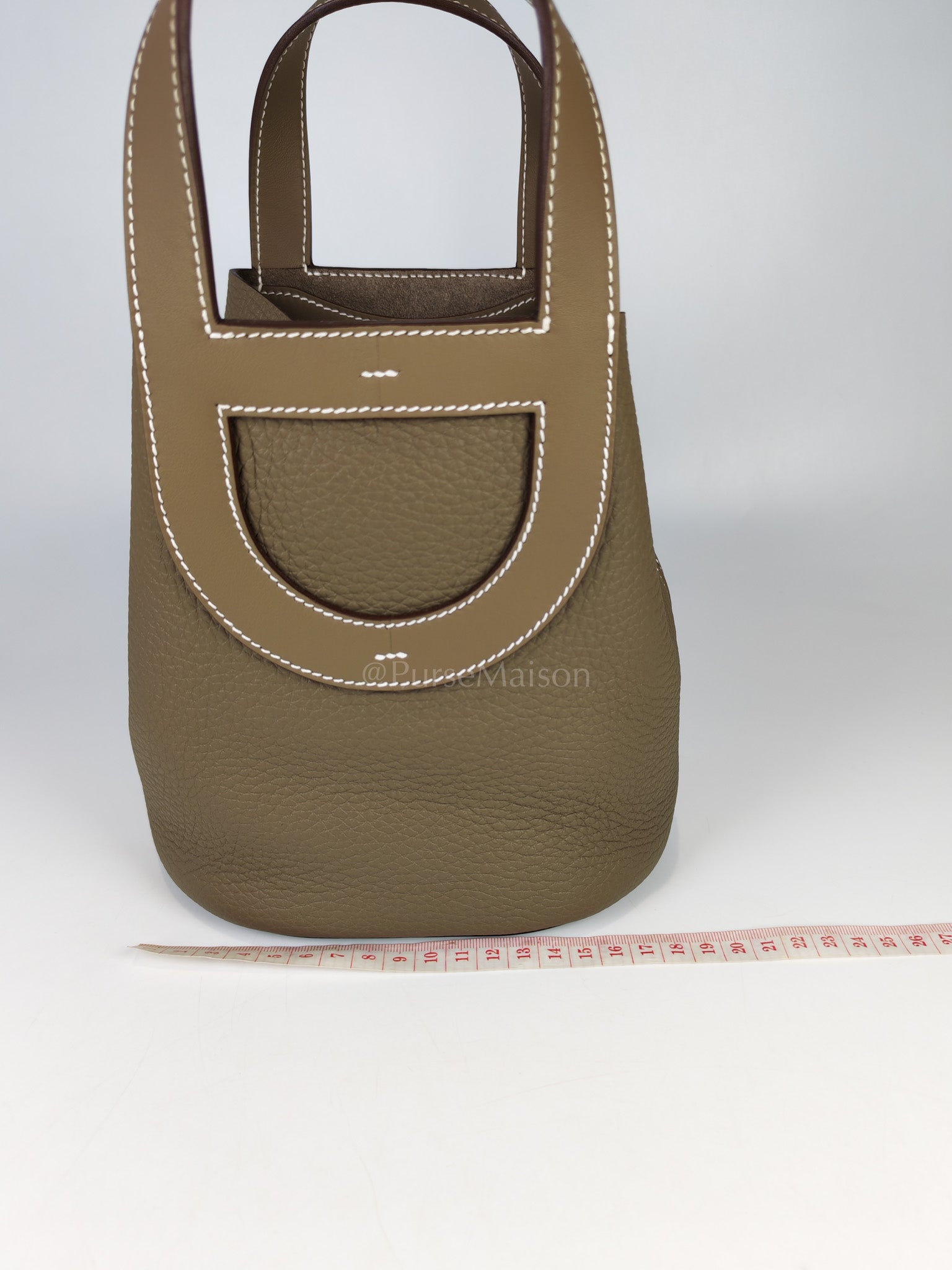 In The Loop 18 in Etoupe Leather and Gold Hardware Stamp K (2025) | Purse Maison Luxury Bags Shop