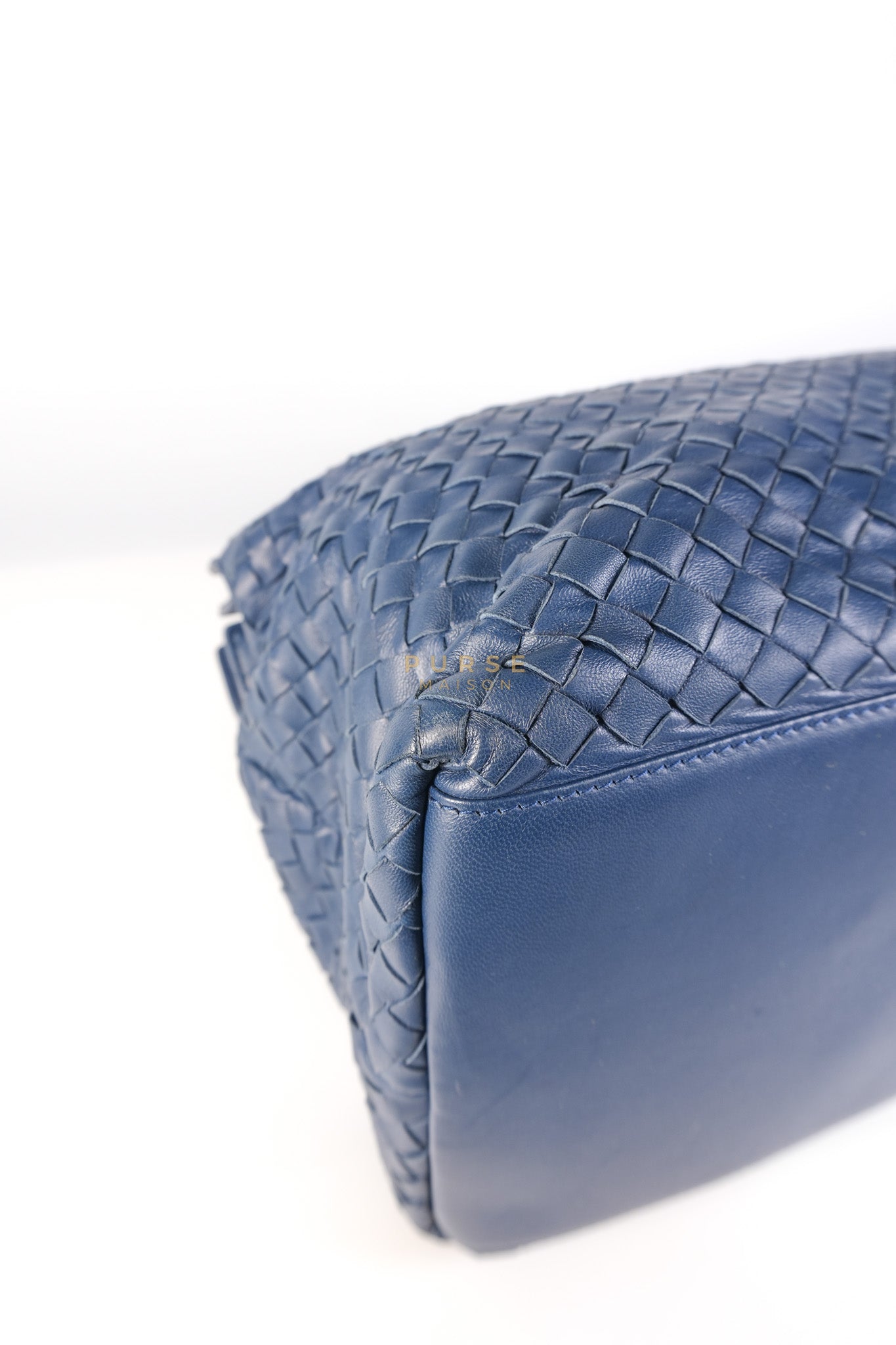 Intercciato Double Zipped Tote Bag in Blue Woven Leather | Purse Maison Luxury Bags Shop