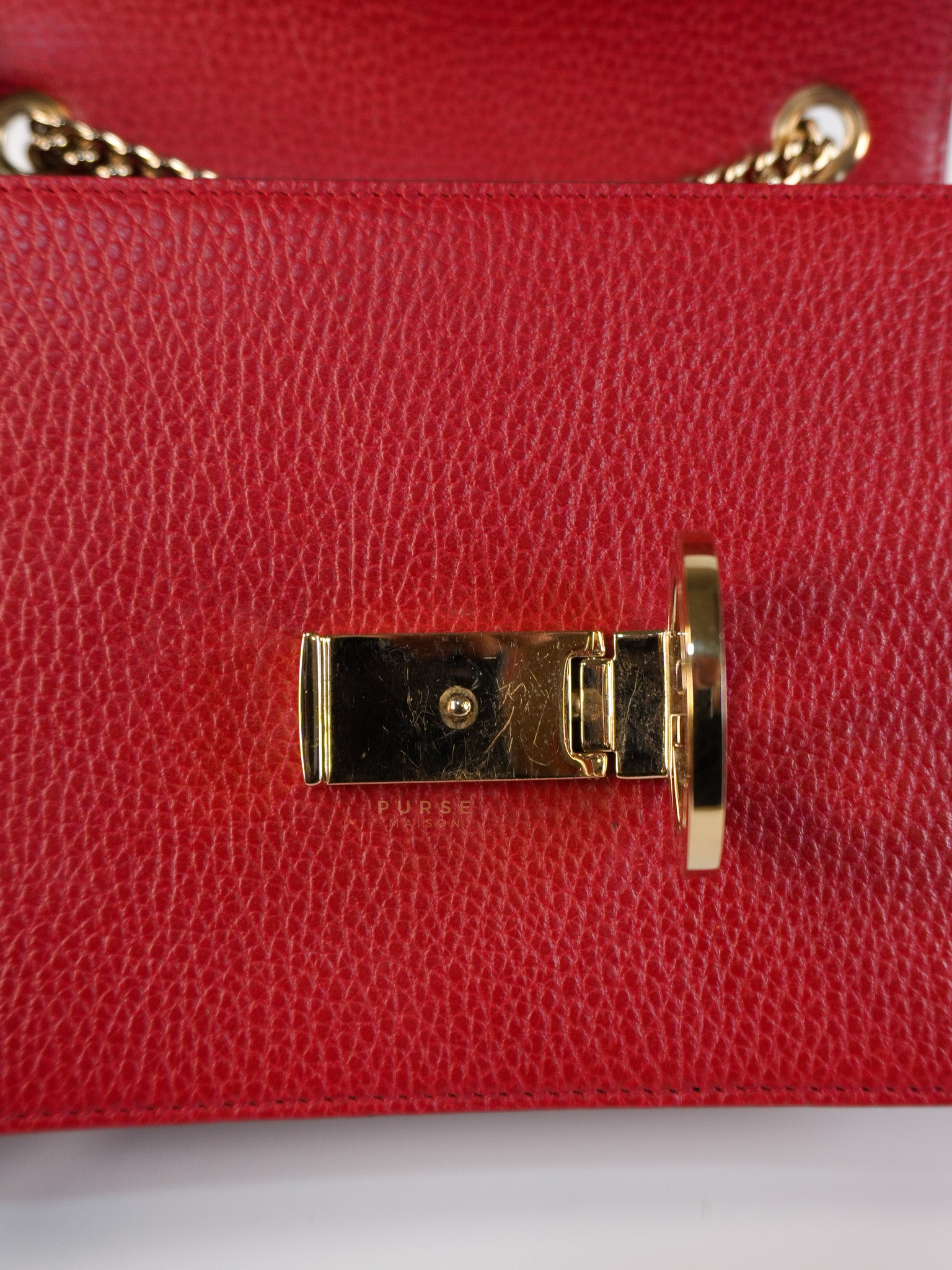 Interlocking G Dollar in Red Grained Calfskin Leather | Purse Maison Luxury Bags Shop