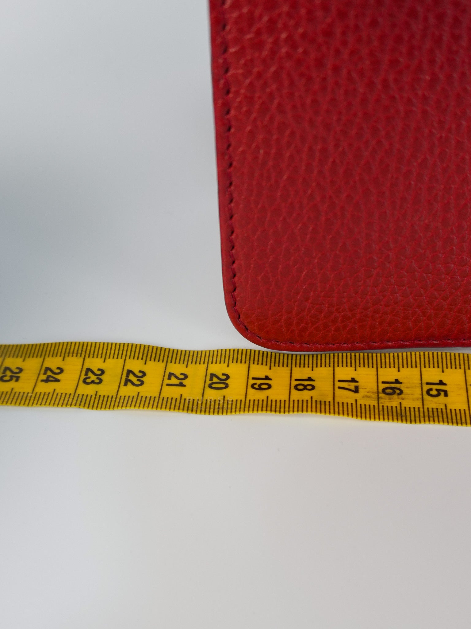 Interlocking G Dollar in Red Grained Calfskin Leather | Purse Maison Luxury Bags Shop