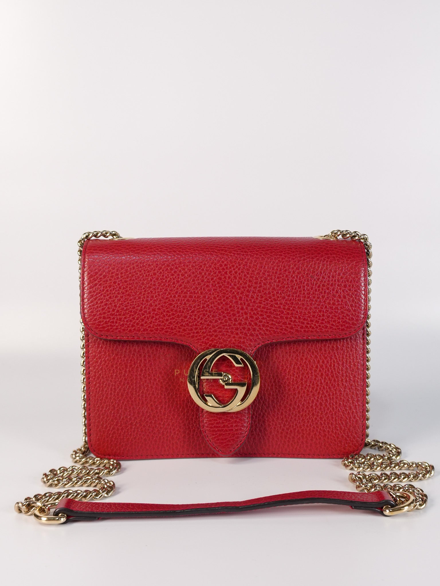Interlocking G Dollar in Red Grained Calfskin Leather | Purse Maison Luxury Bags Shop